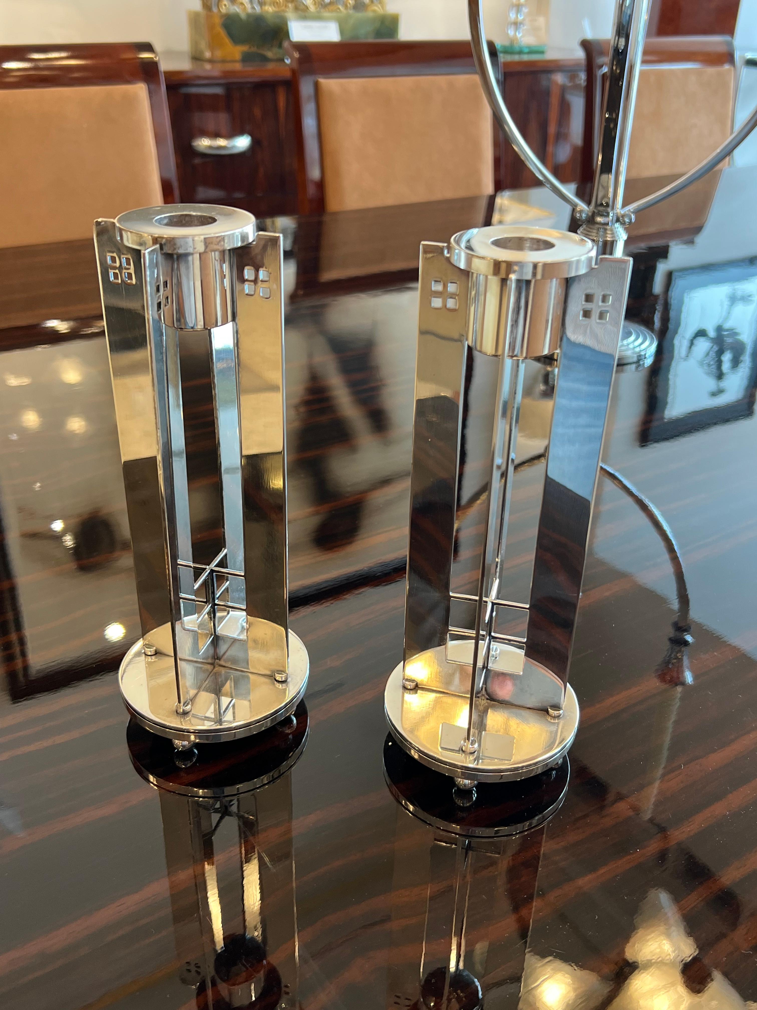 A pair of post modern design Silver Plated candlesticks designed by Richard Meier for Swid Powell.
Made in Italy
Circa: 1984.