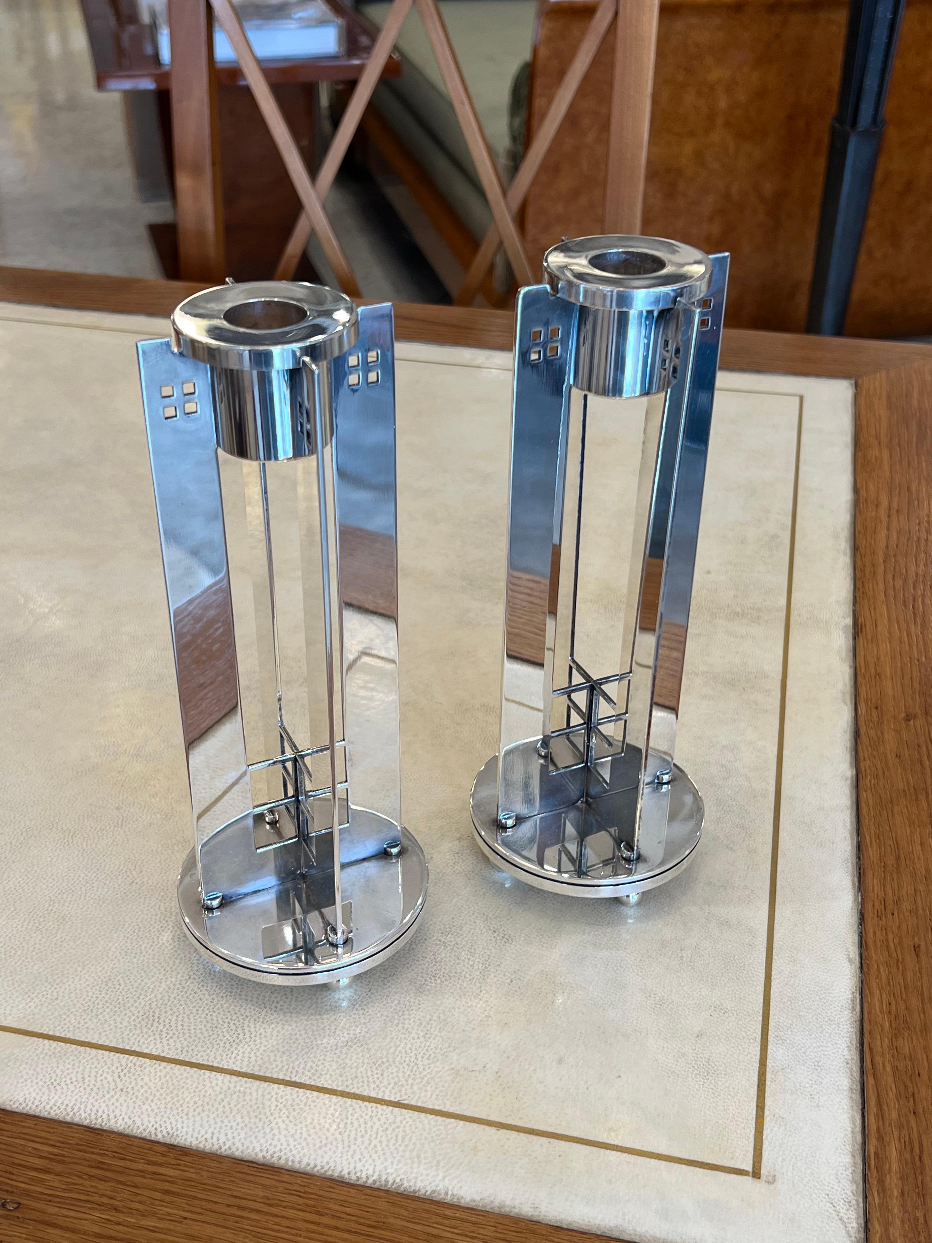 Post-Modern Silver Plated Candlestick by Richard Meier In Good Condition In Miami, FL