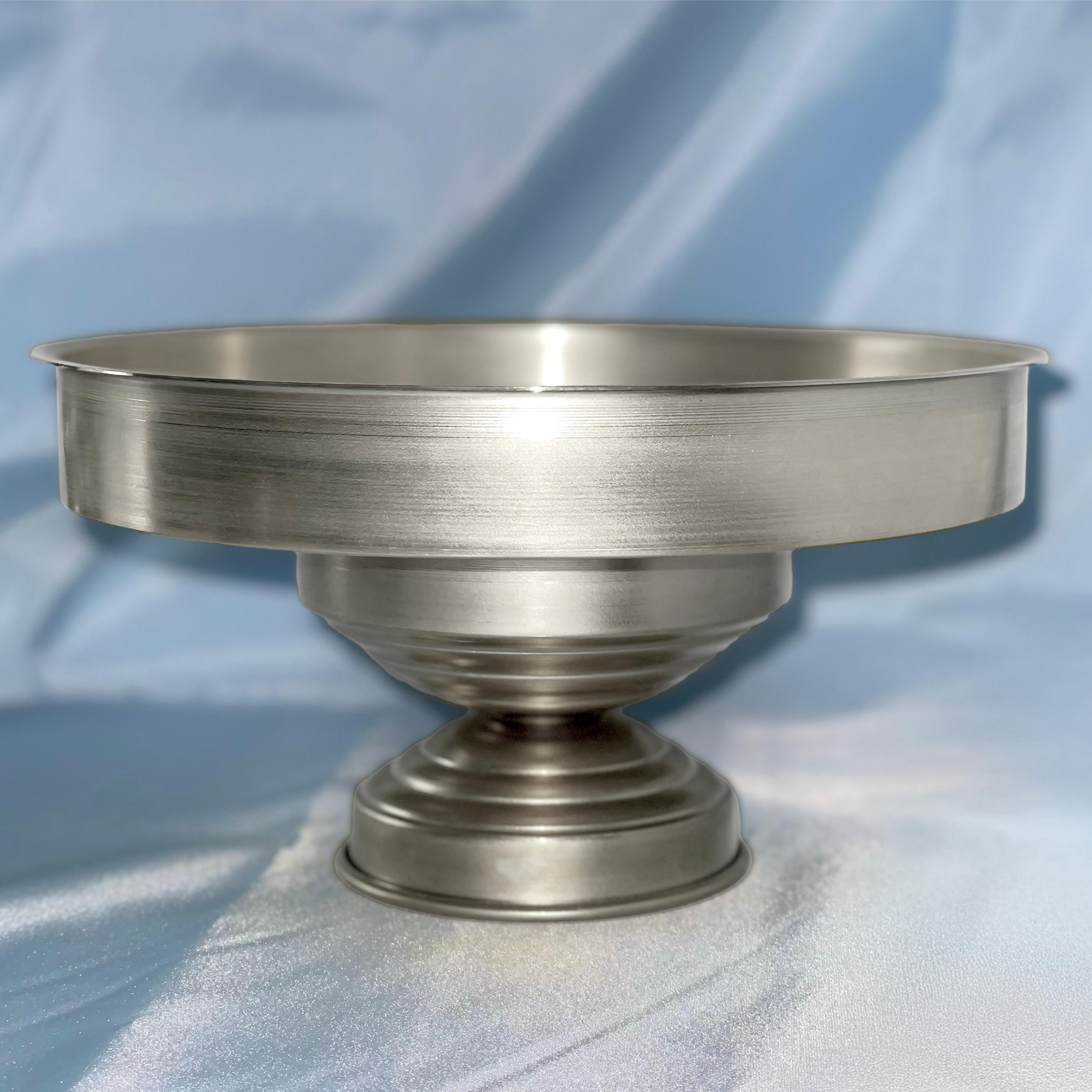 Minimalist Silver Plated Centerpiece Pedestal, Sculptural Italian Design, 2020s - Set of 2 For Sale