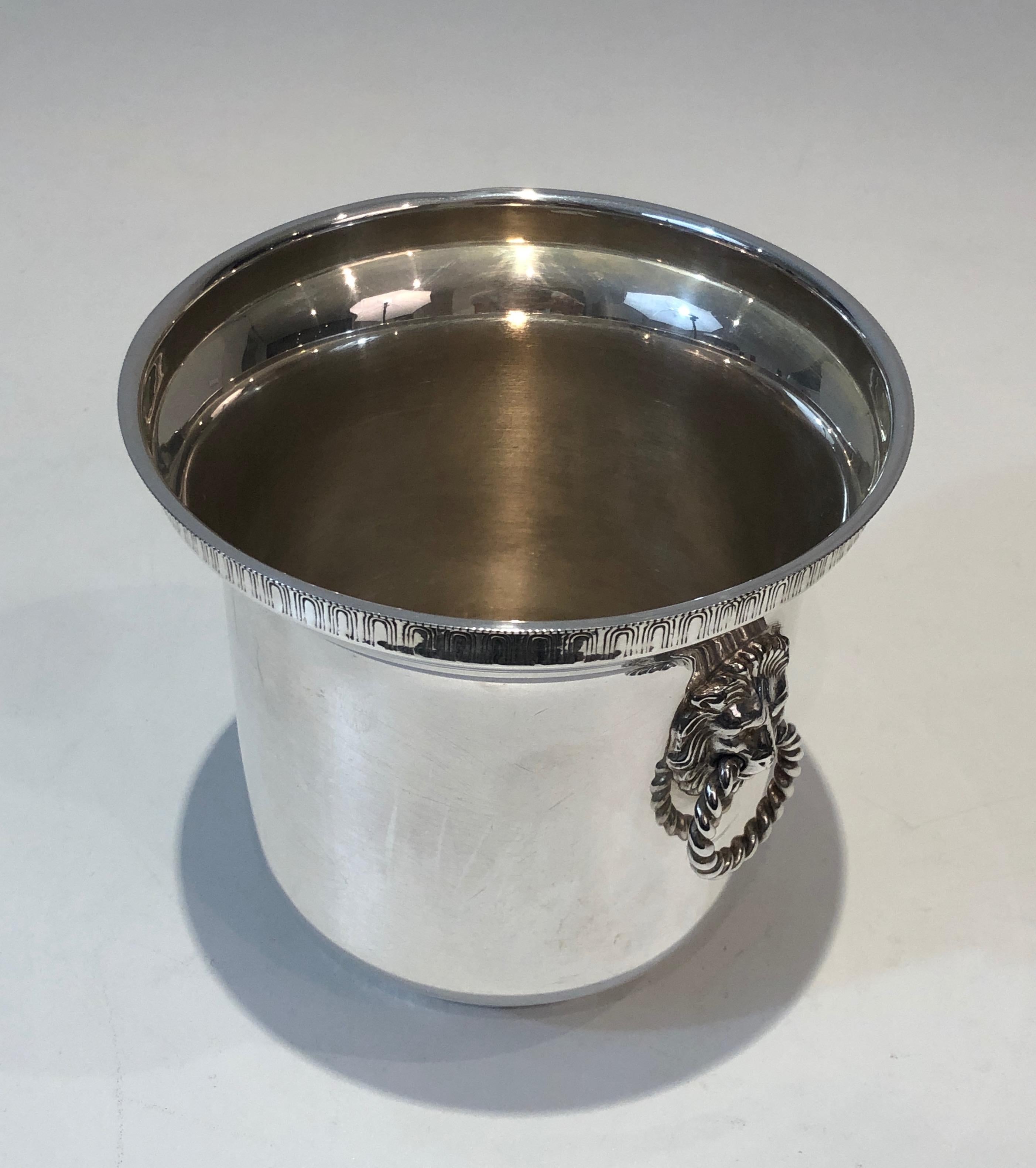 Silver Plated Champagne Bucket with Lion Heads Handles, French, circa 1930 In Good Condition In Marcq-en-Barœul, Hauts-de-France