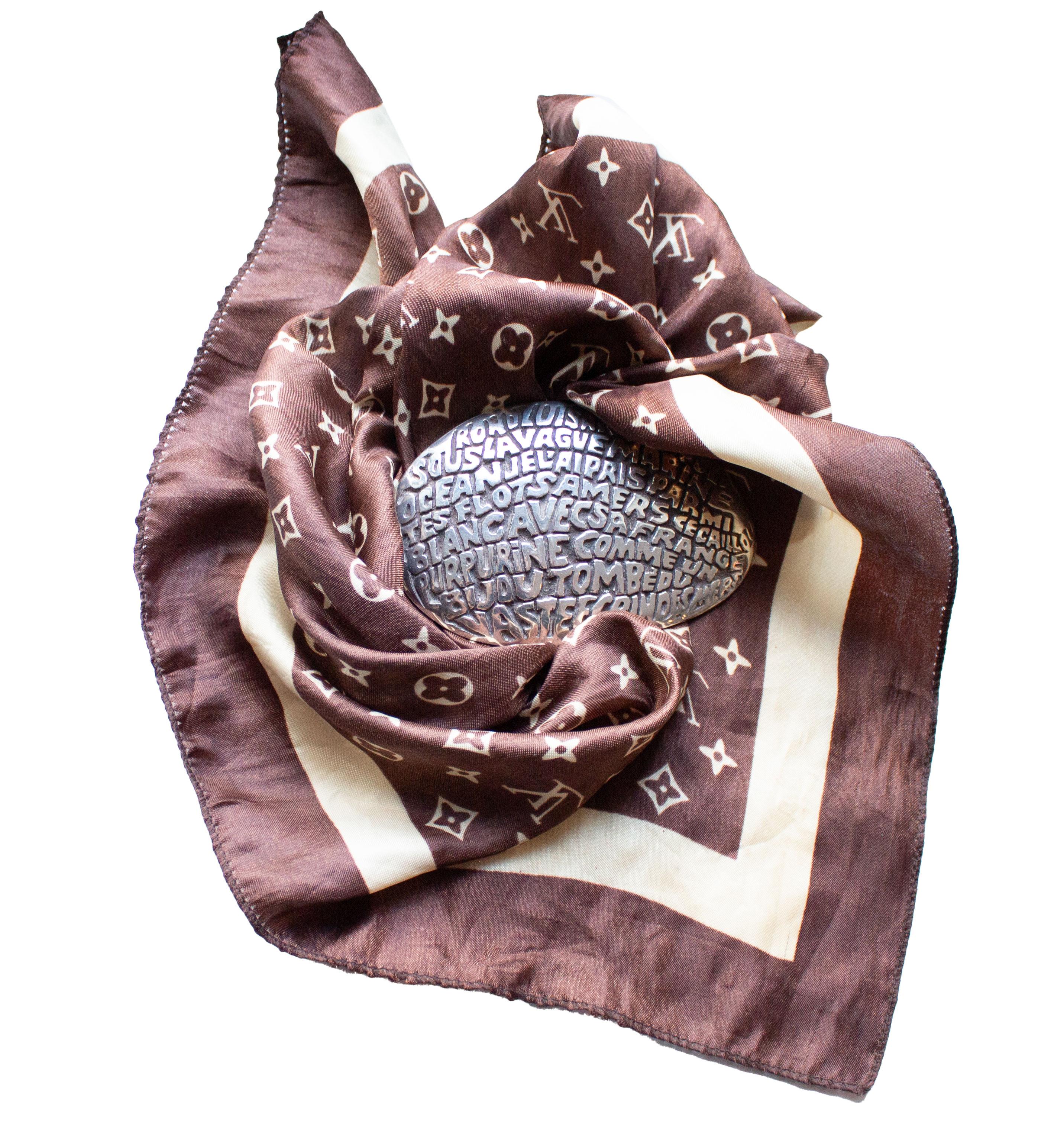 Silver-Plated Christofle Paperweight with Poetic Engraving by B. Quentin (Edelstahl) im Angebot