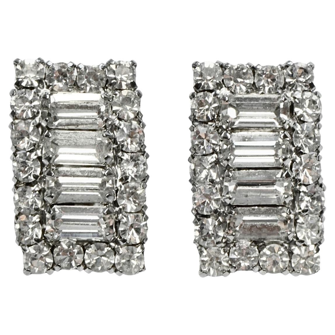 Orecchini a clip placcati in argento con strass sfaccettati, circa anni '50