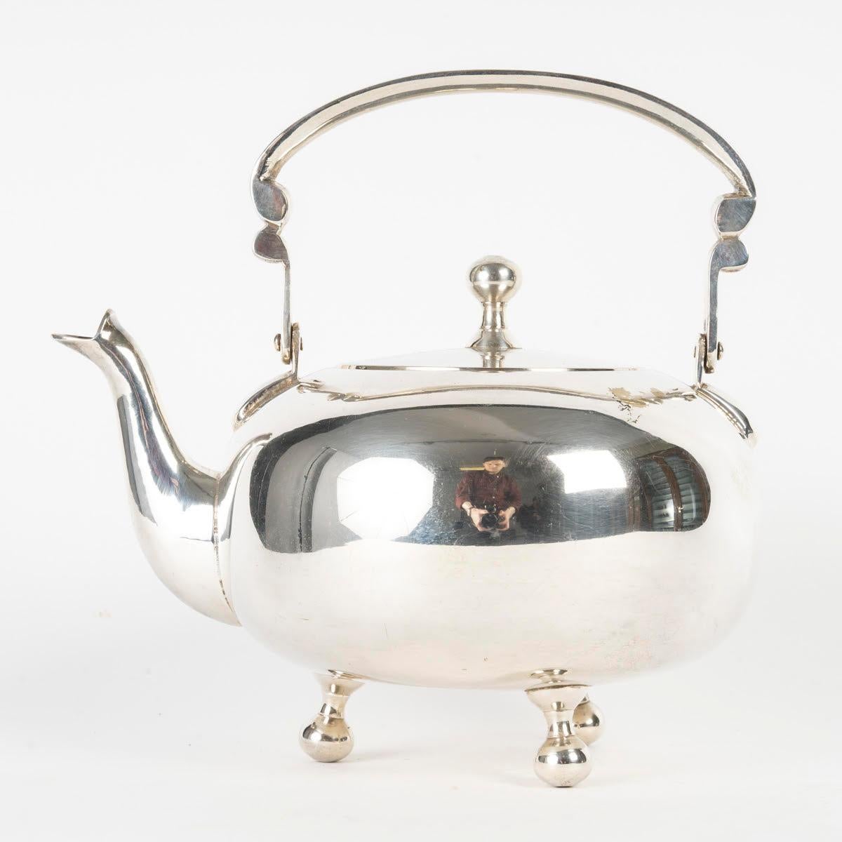 Cafetière plaquée argent, 20e siècle. Bon état - En vente à Saint-Ouen, FR