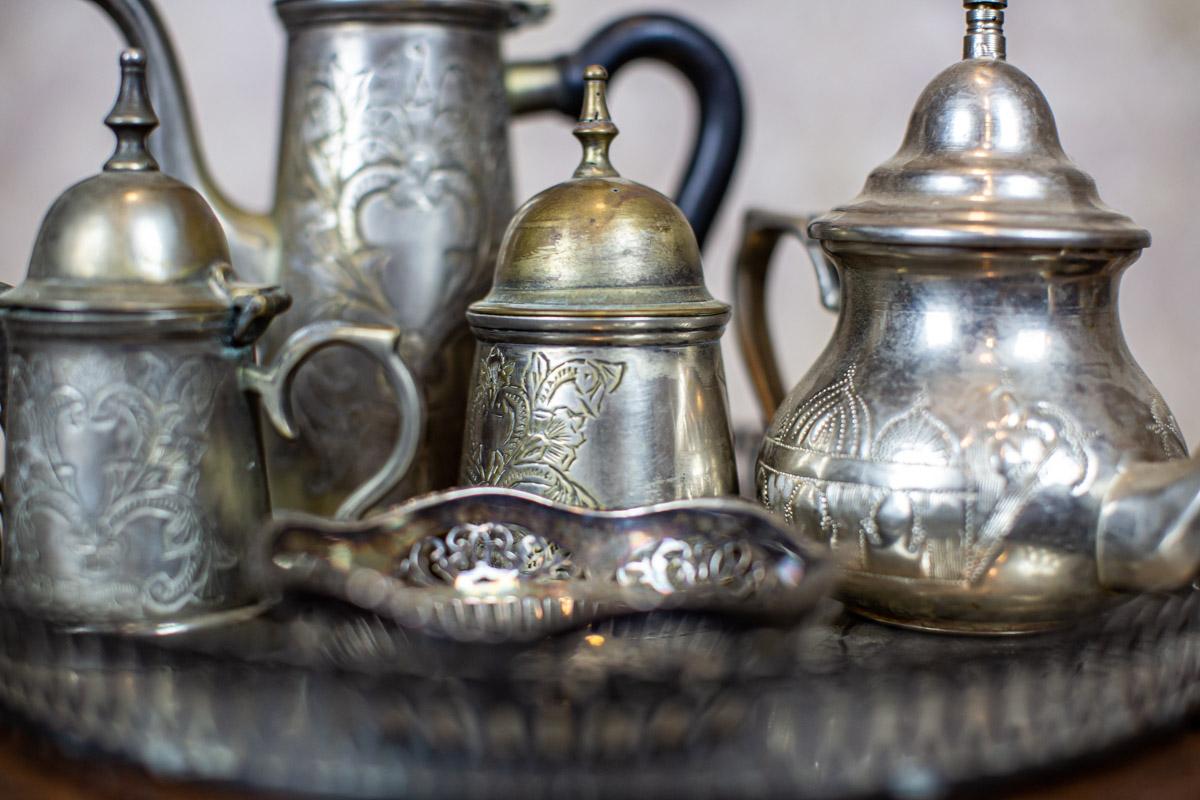 European Silver-Plated Coffee Set from the Turn of the 19th and 20th Centuries with Tray For Sale