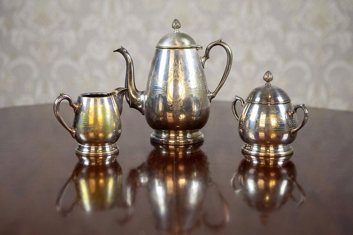 Silver-Plated Coffee/Tea Set from the 1930s

A patina-covered set composed of a pitcher, a milk jug, and a sugar bowl. The set is great for serving coffee or tea both in every-day situations and during special family events.