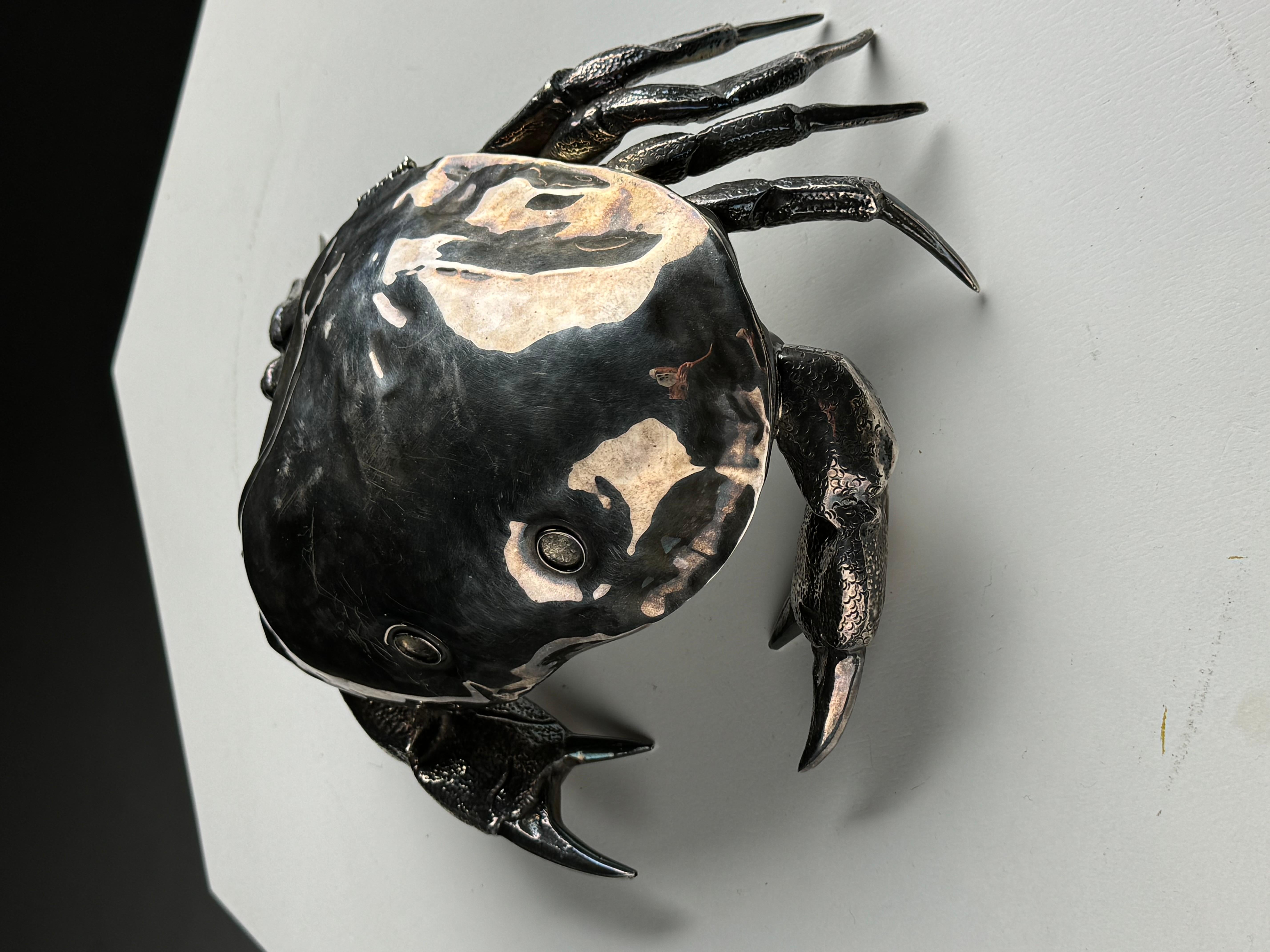 Silver plated crab caviar box For Sale 7