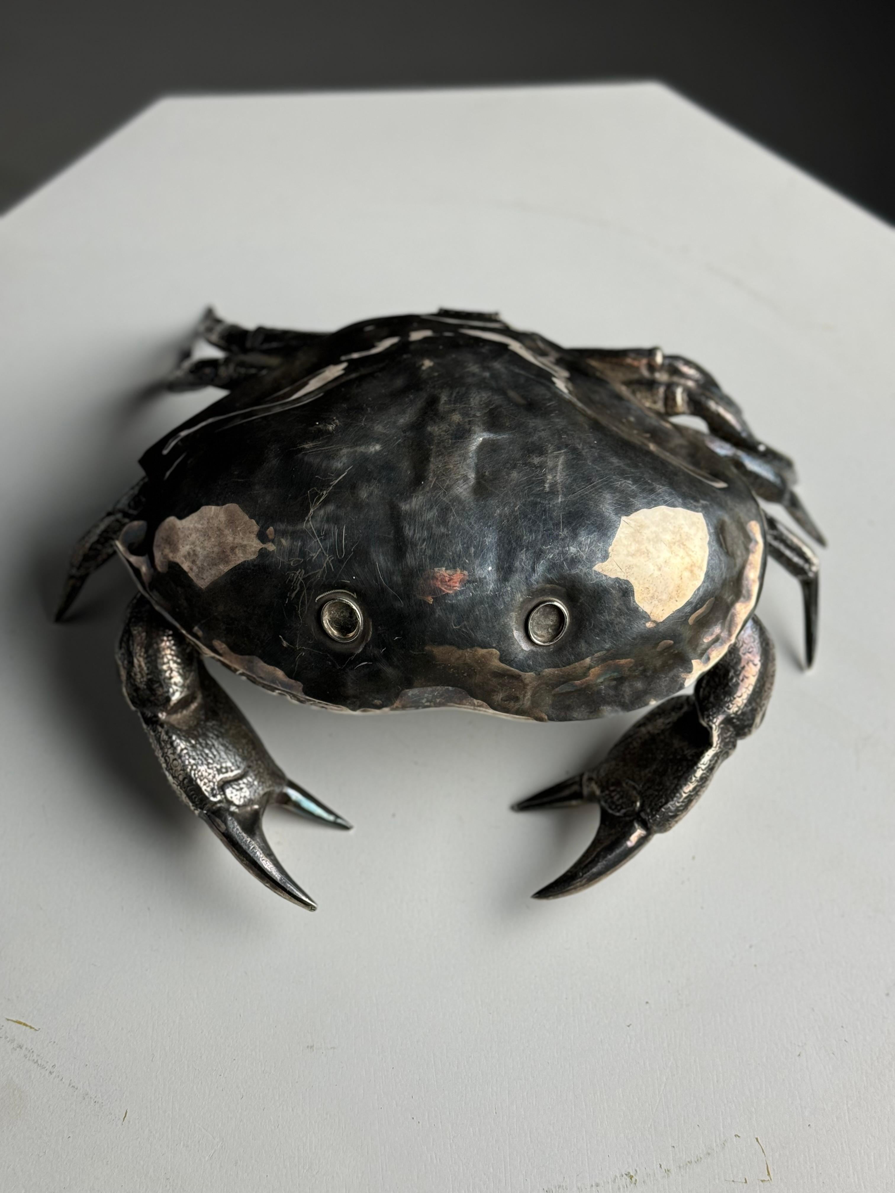 Silver plated crab caviar box For Sale 1