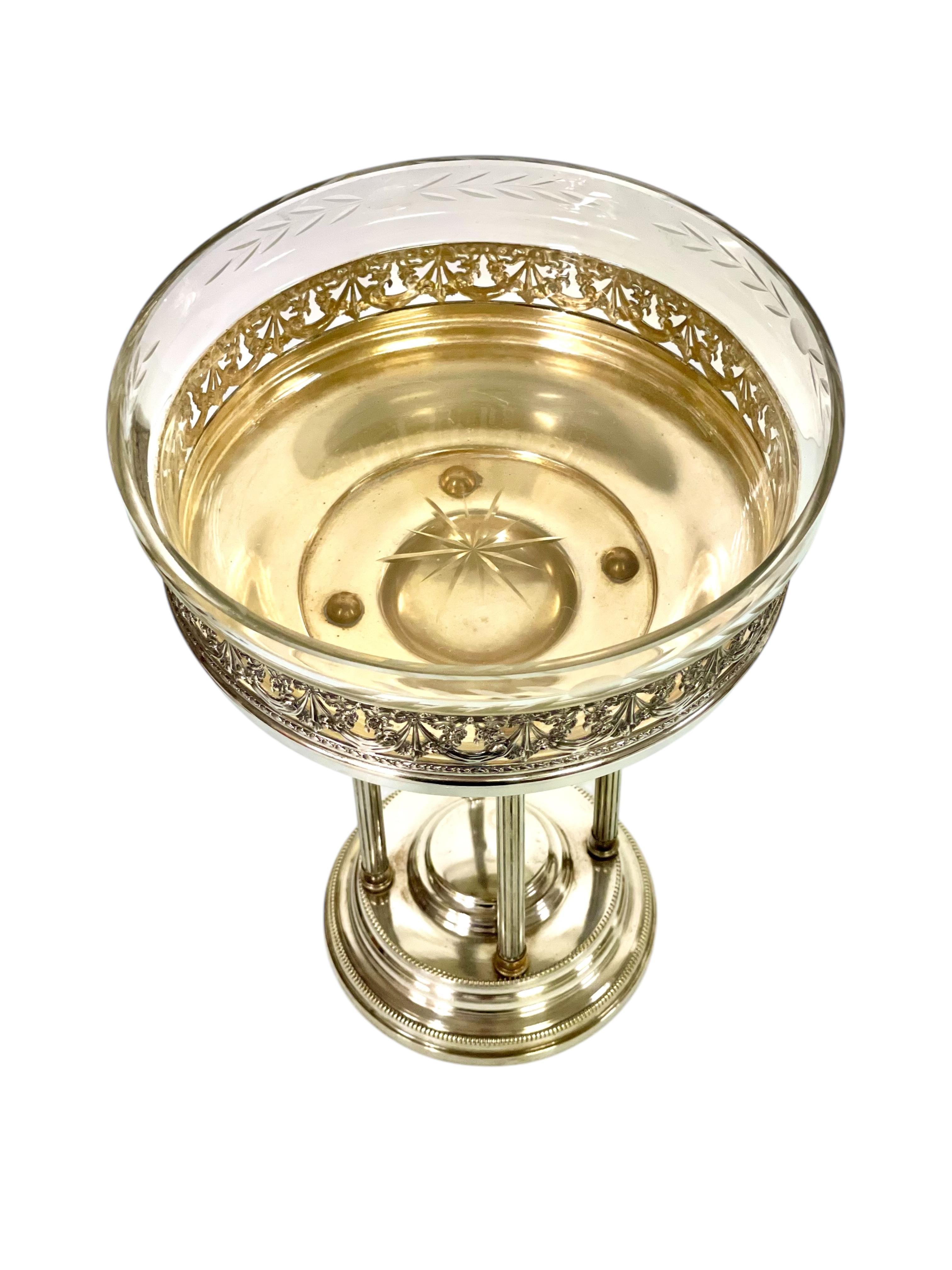 Tafelaufsatz aus versilbertem und geschliffenem Kristall, um 1880 im Angebot 2