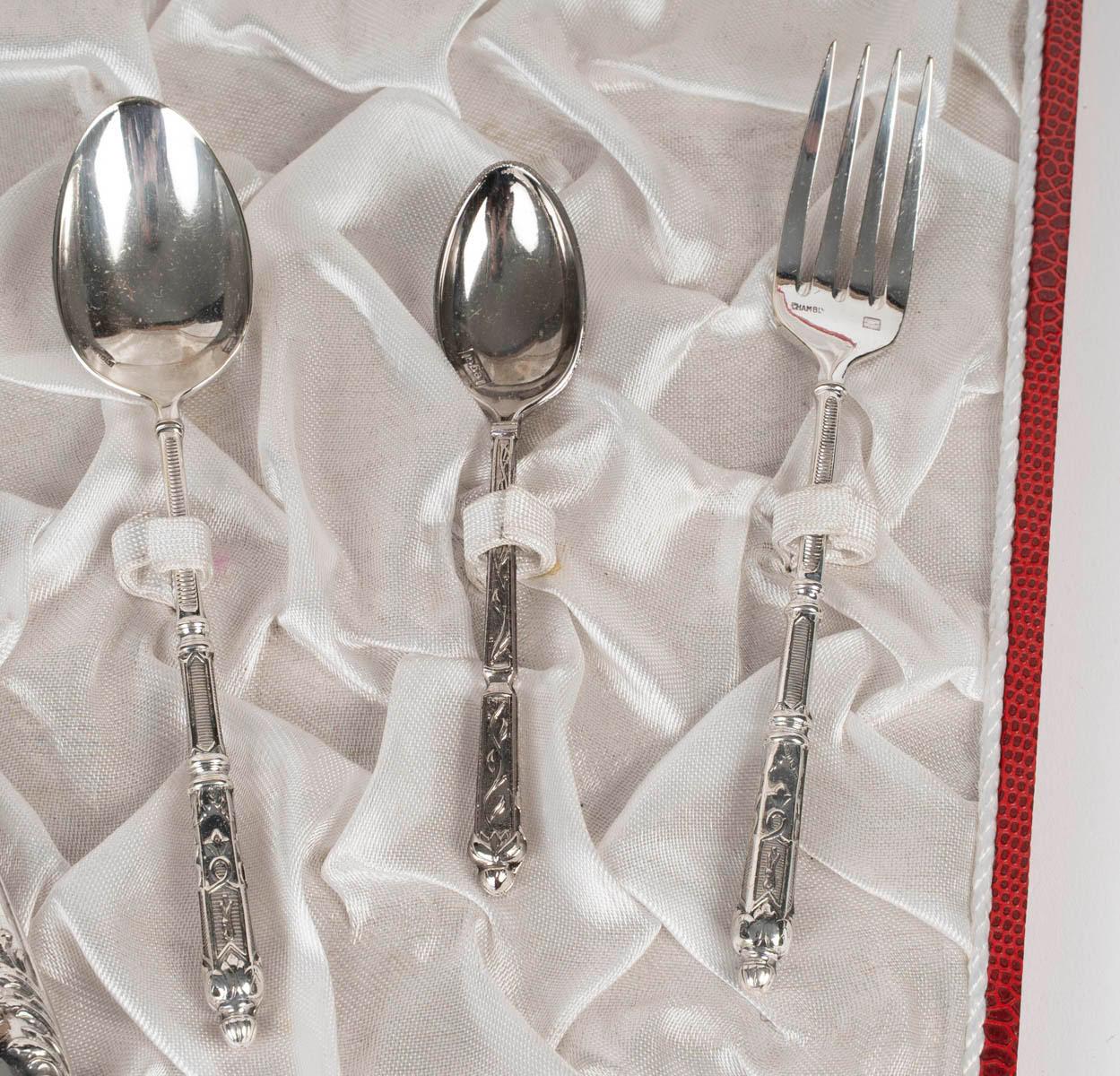 Set di posate in argento per un bambino, XIX secolo, periodo Napoleone III. In condizioni buone in vendita a Saint-Ouen, FR