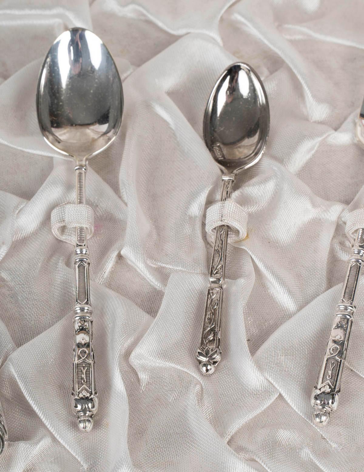 Set di posate in argento per un bambino, XIX secolo, periodo Napoleone III. in vendita 1