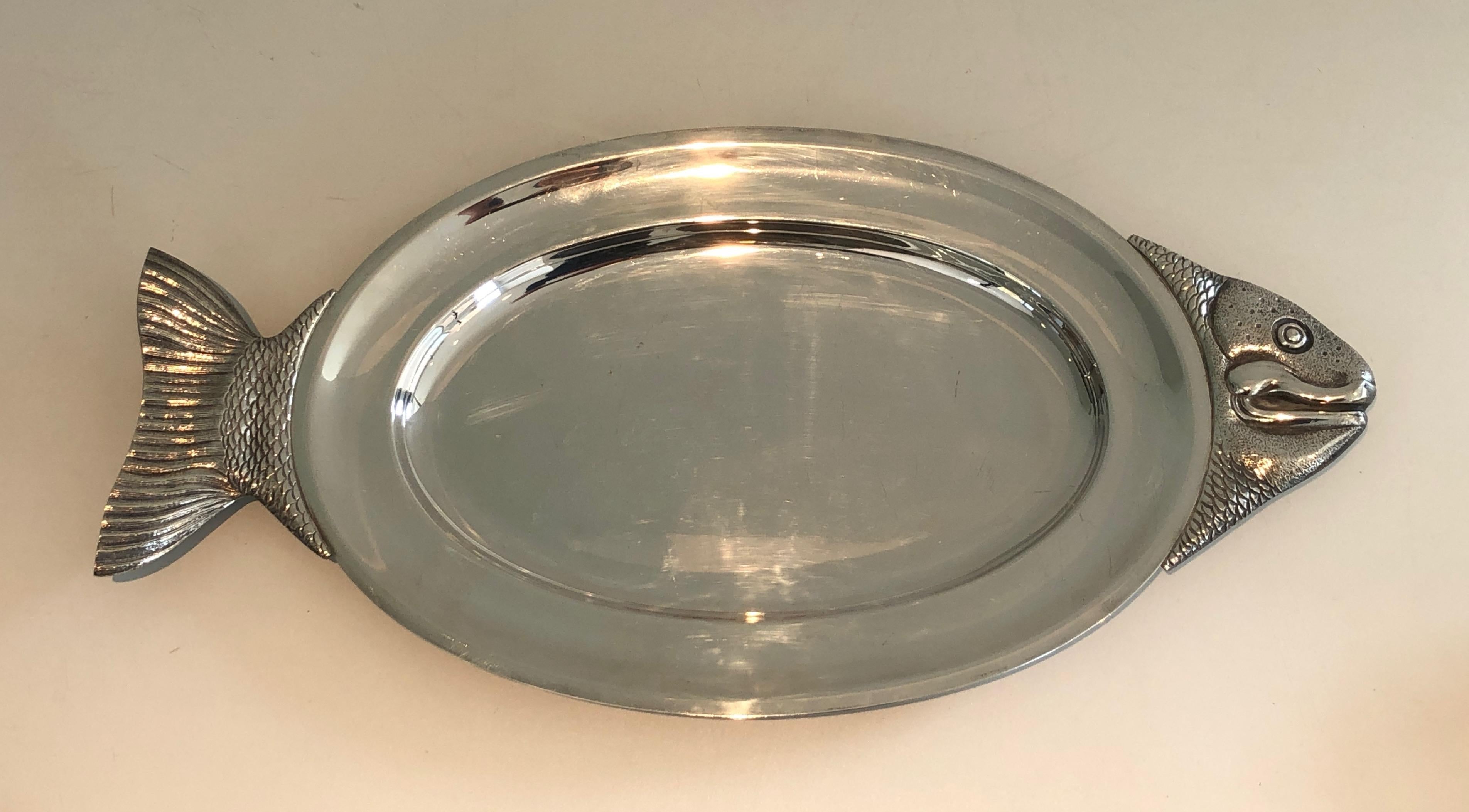 Silver Plated Dish Representing a Fish, French Work, Circa 1970 For Sale 5