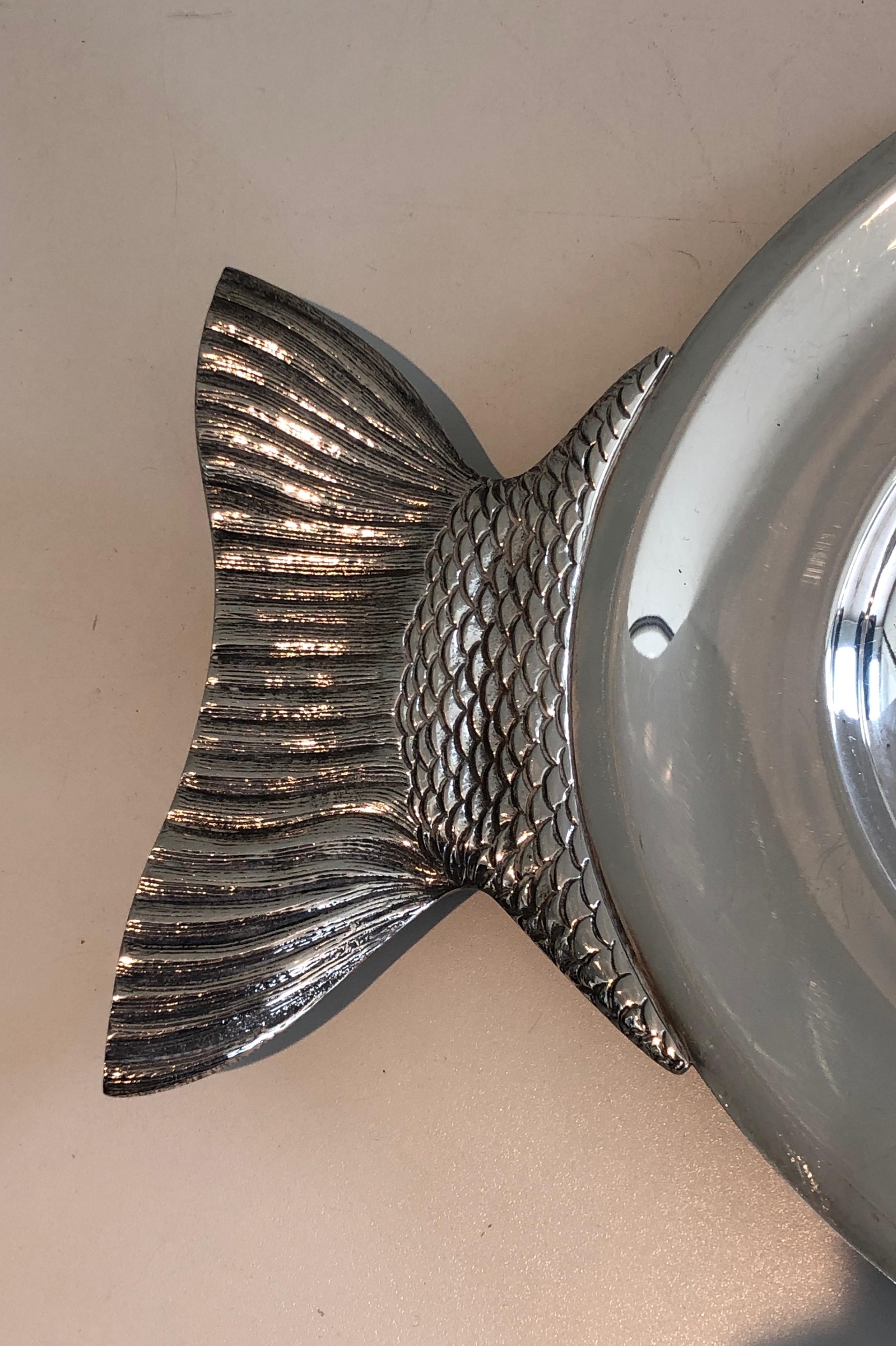Mid-Century Modern Silver Plated Dish Representing a Fish, French Work, Circa 1970 For Sale