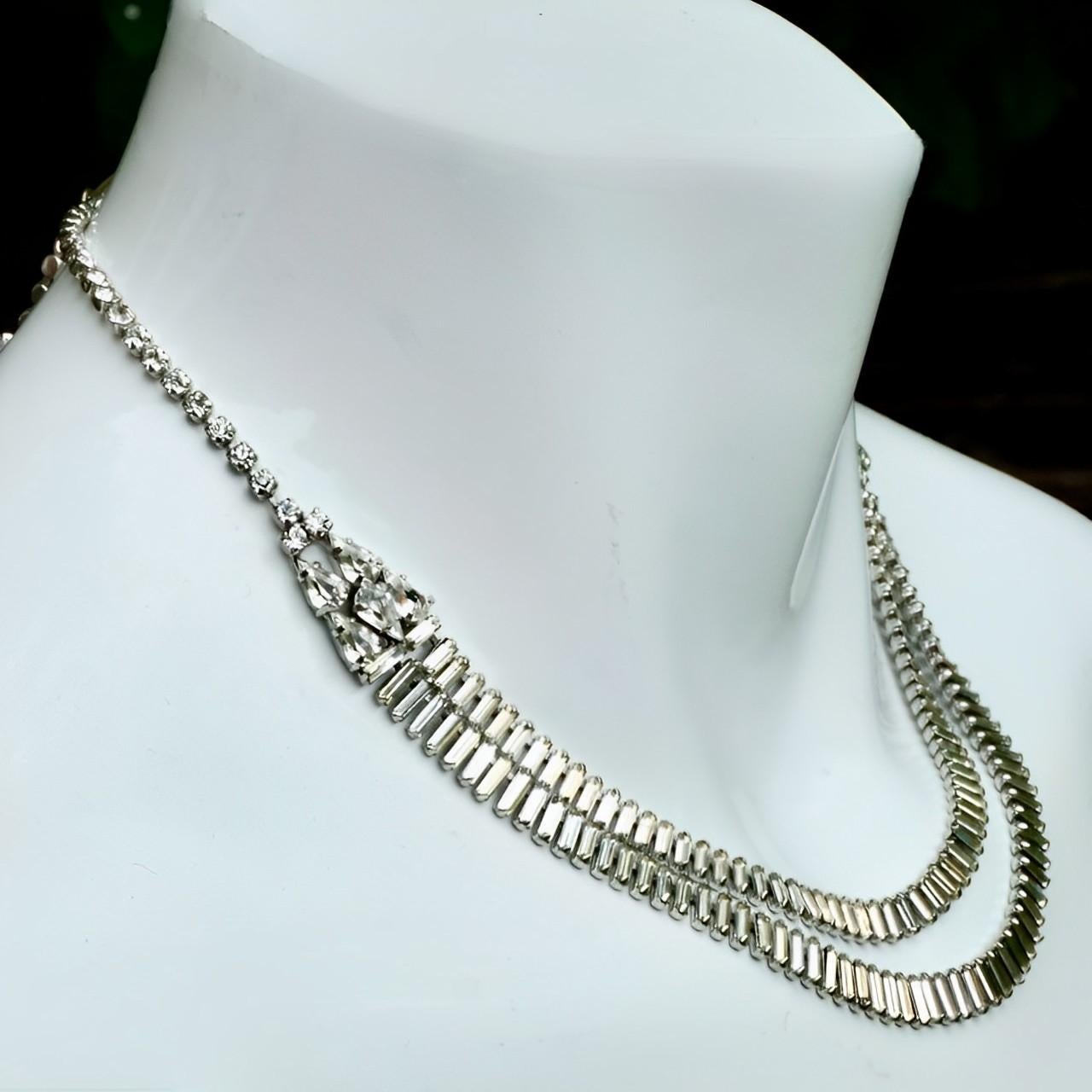 Silver Plated Double Strand Baguette Rhinestone Necklace circa 1950s In Good Condition For Sale In London, GB