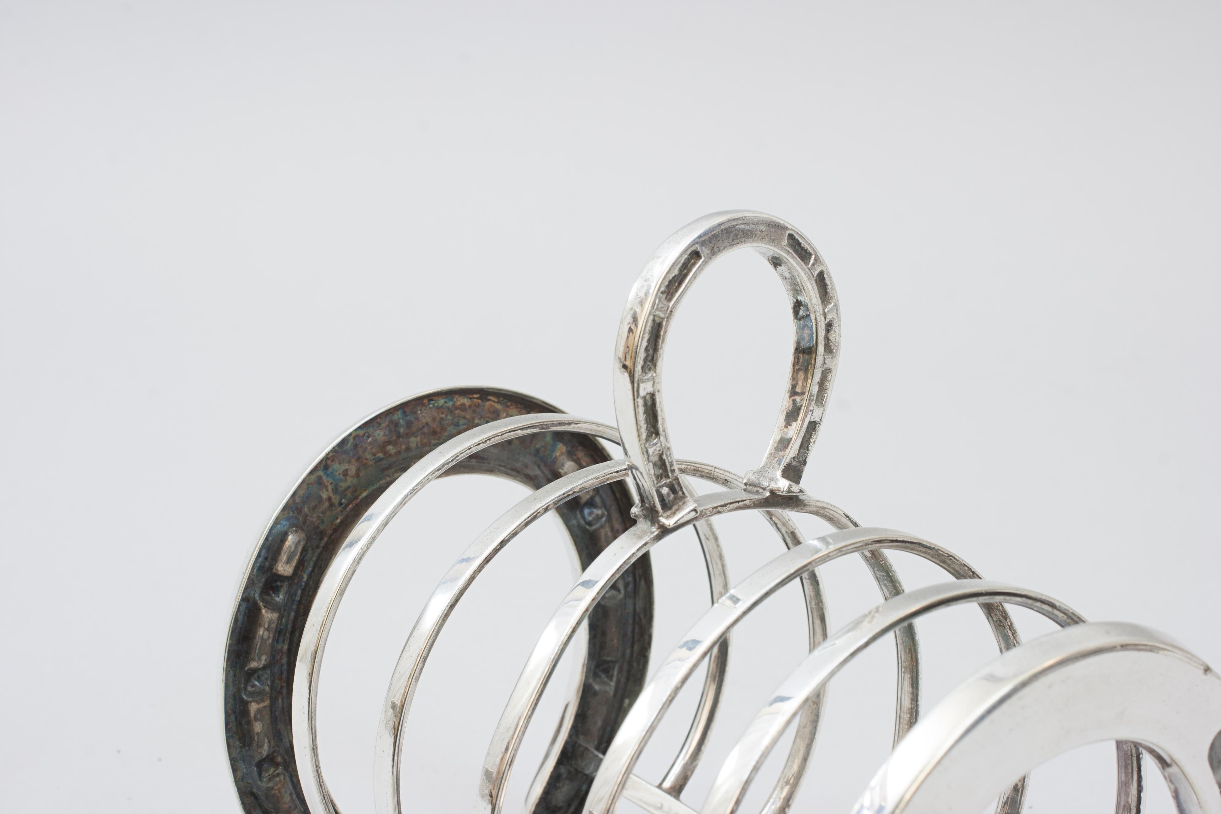 Silver Plated Equestrian Horseshoe Toast Rack In Good Condition In Oxfordshire, GB