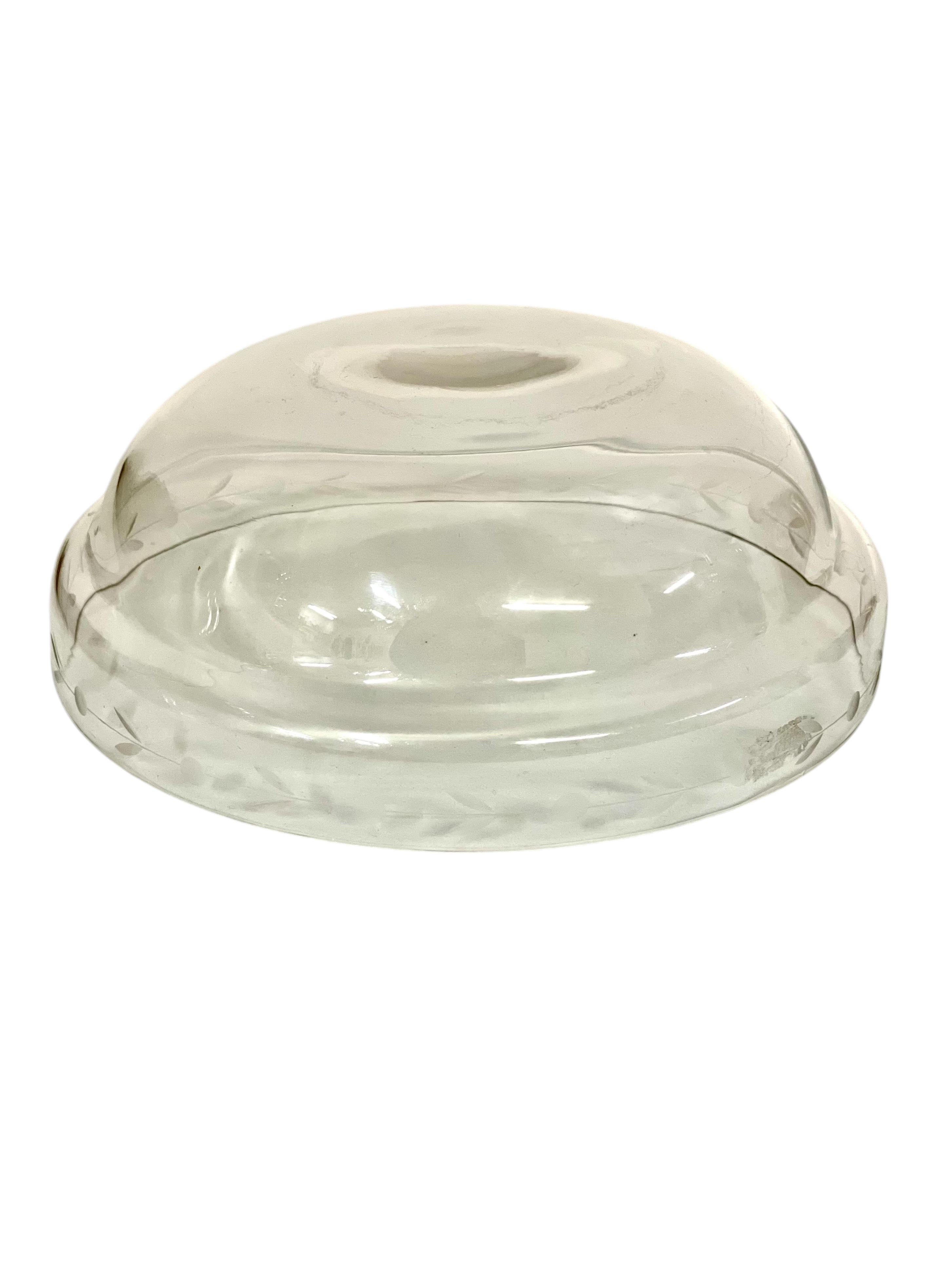 Versilberte und geätzte Schale mit Fuß aus Kristall, um 1880 im Angebot 12