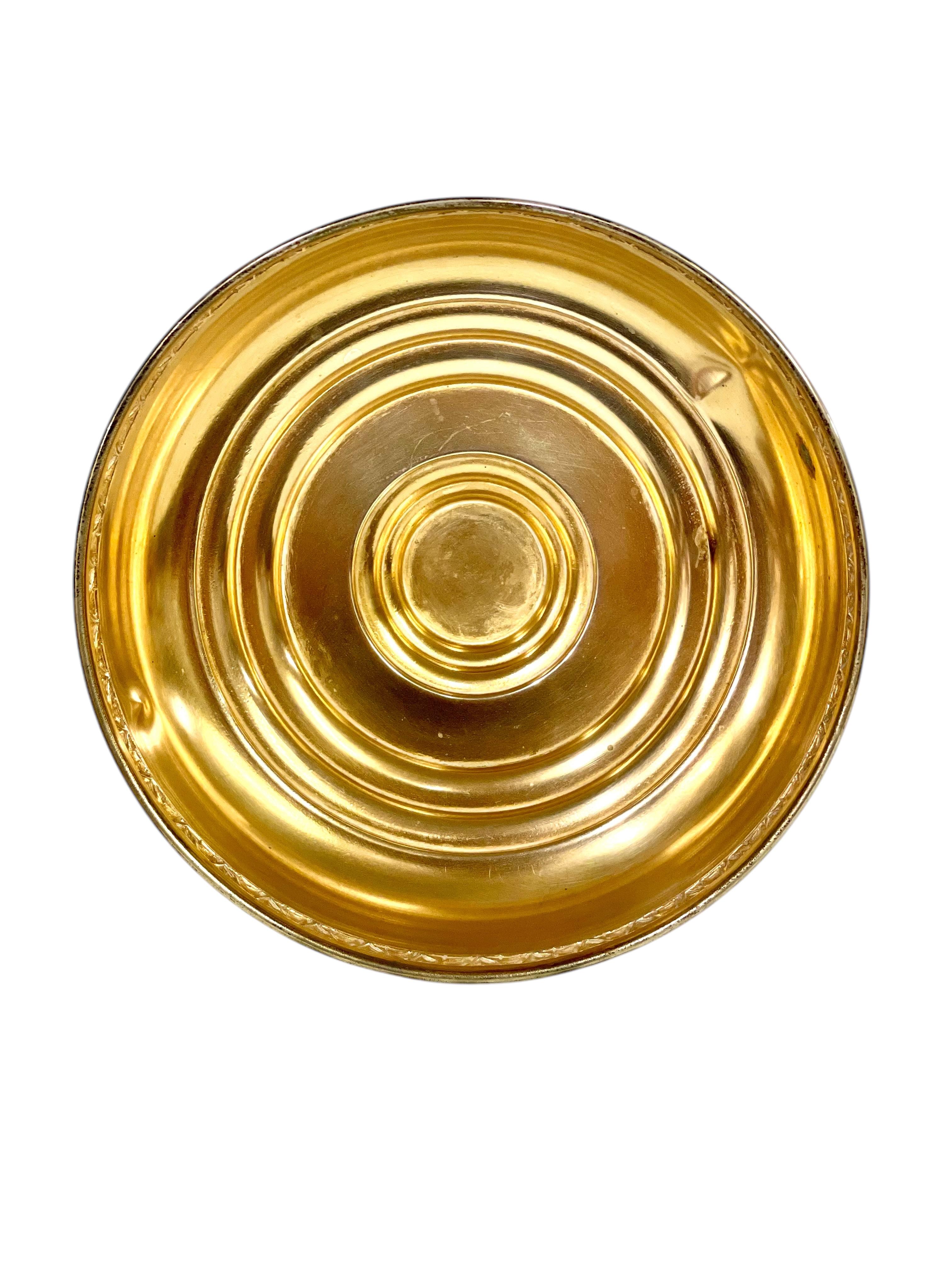 Versilberte und geätzte Schale mit Fuß aus Kristall, um 1880 im Angebot 3