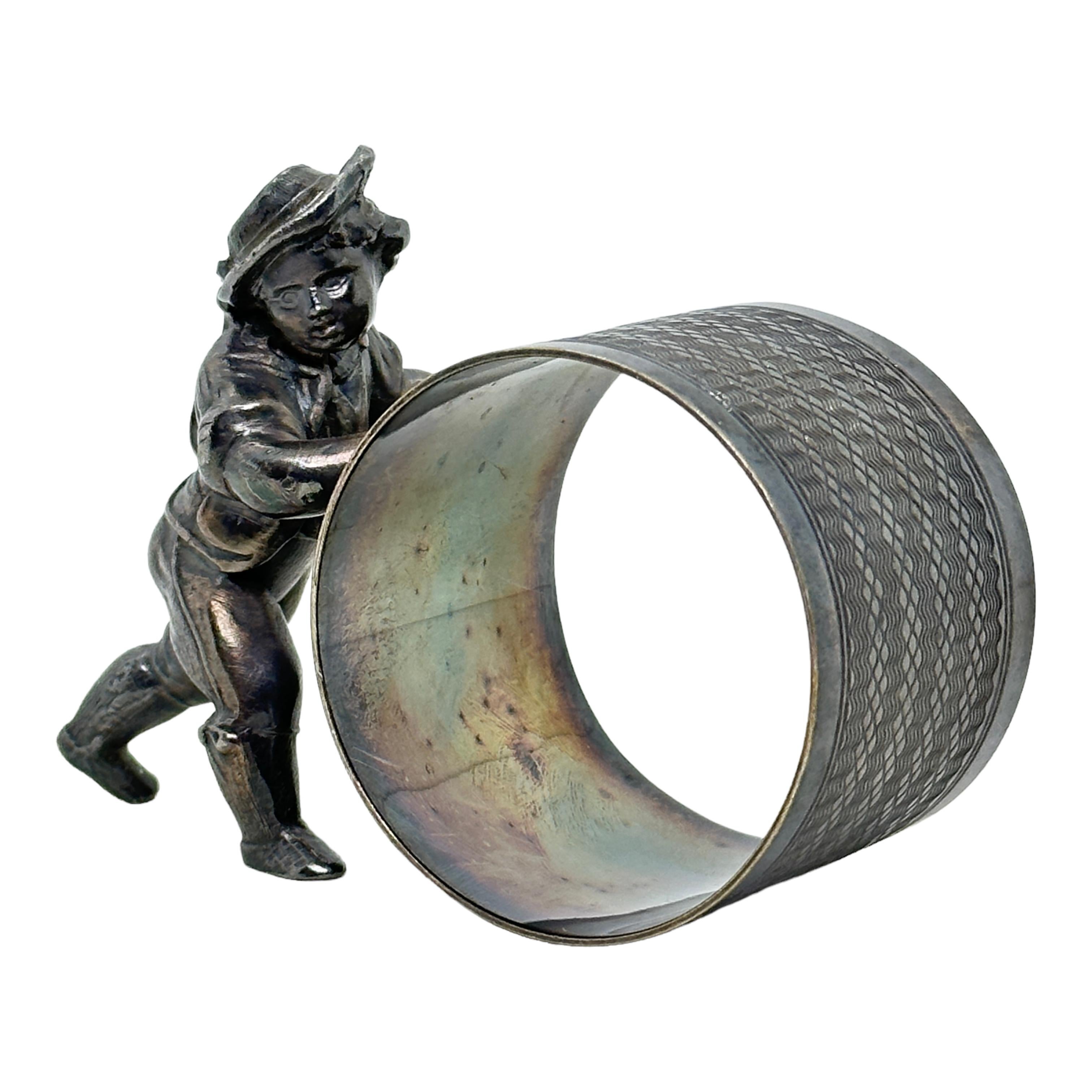 A beautiful silver plated figural napkin ring, circa 1920s, made by WMF, Germany. Nice addition to every table. A beautiful nice patina, little silver plate lost at the ground on the ring, but this is old-age.
   