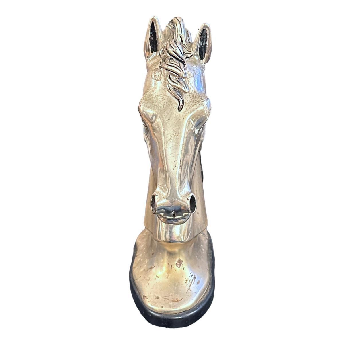 Cabeza de caballo bañada en plata en Bueno estado para la venta en New York, NY