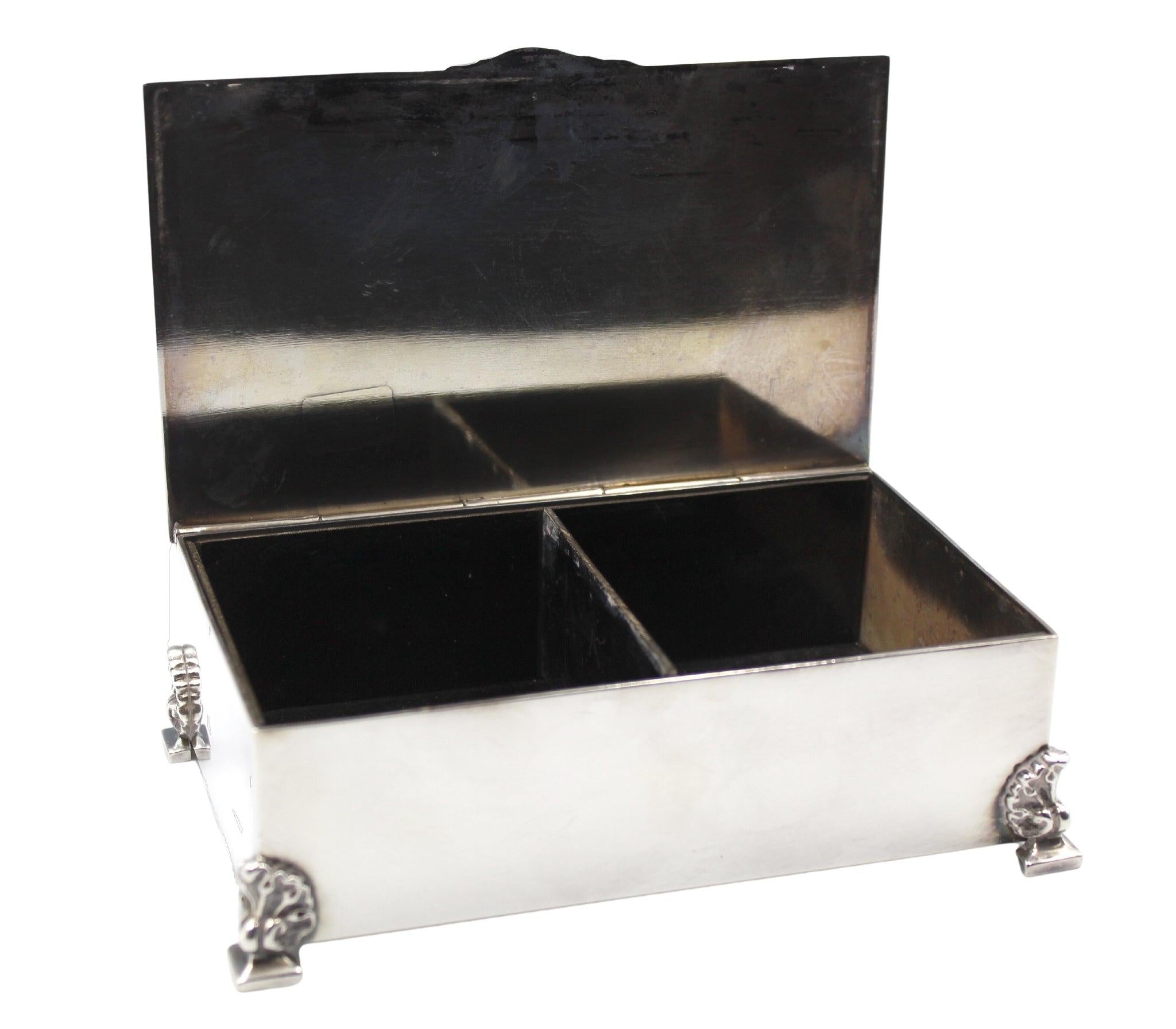Boîte Keepsake en métal argenté, début du 20ème siècle en vente 1