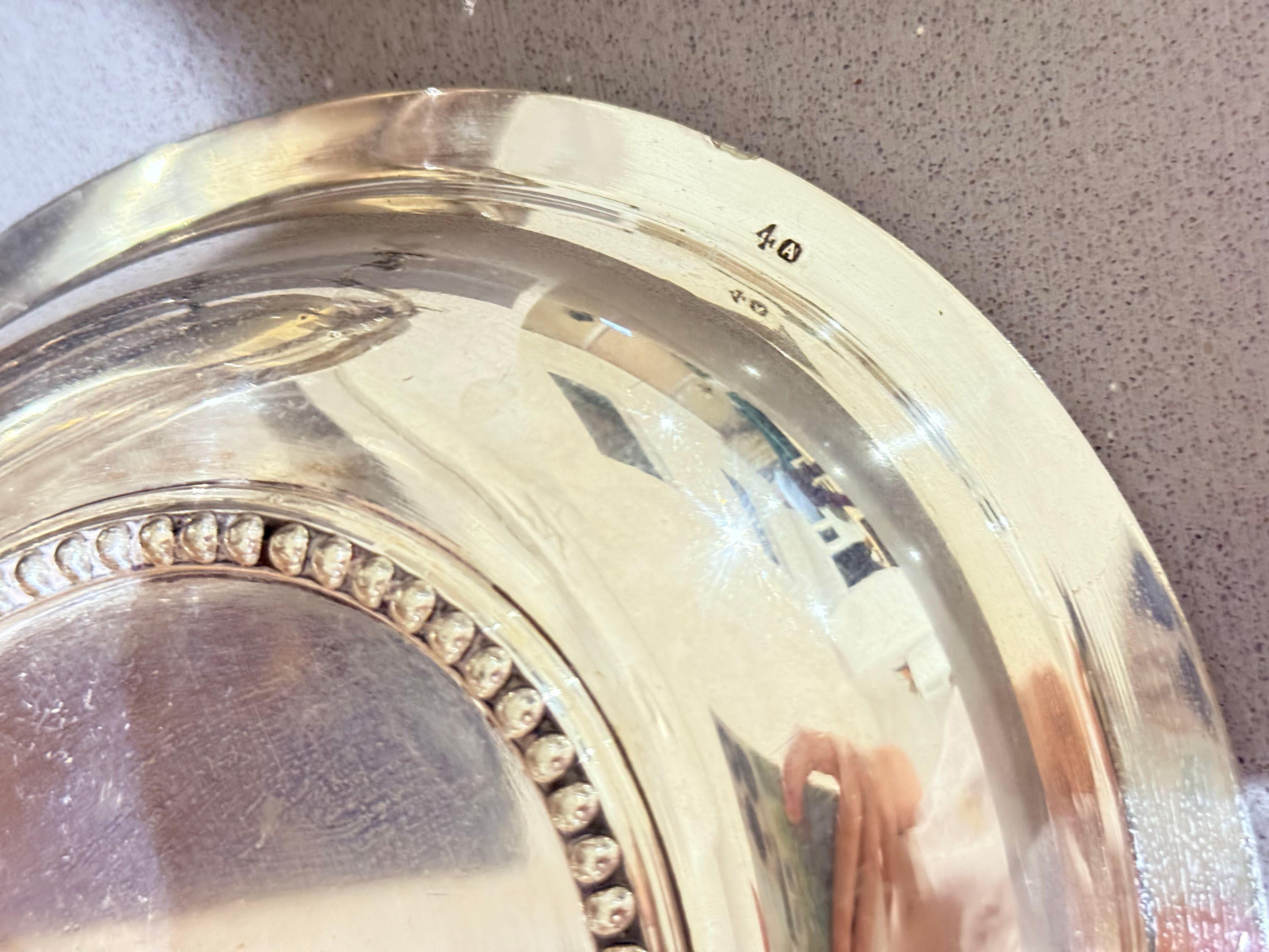 Plat de service à couvercle en métal argenté sur pied, Antique English Neoclassical Luxury en vente 4