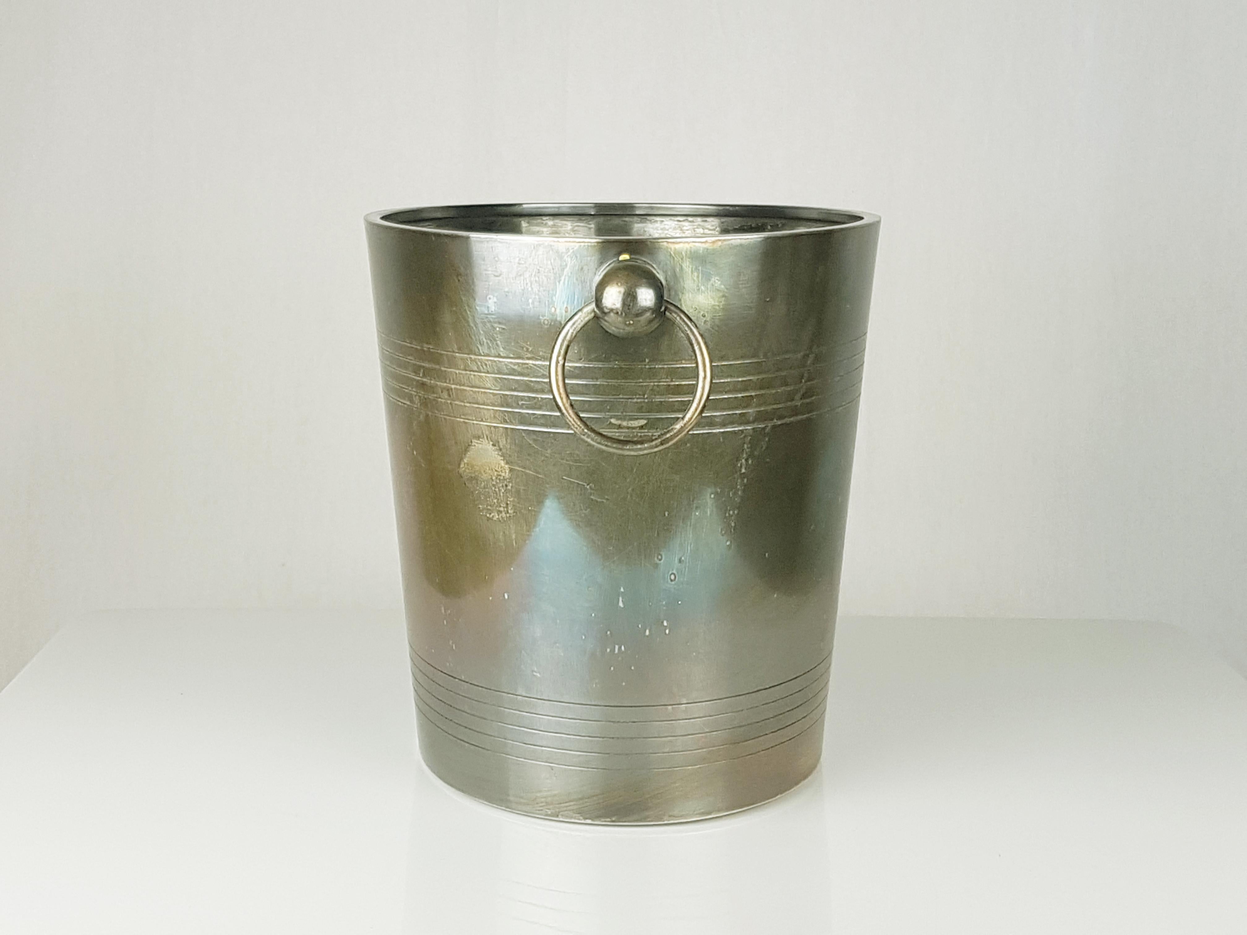 Silver Plated Metal Mid-Century Modern Ice Bucket by Christofle In Good Condition For Sale In Varese, Lombardia