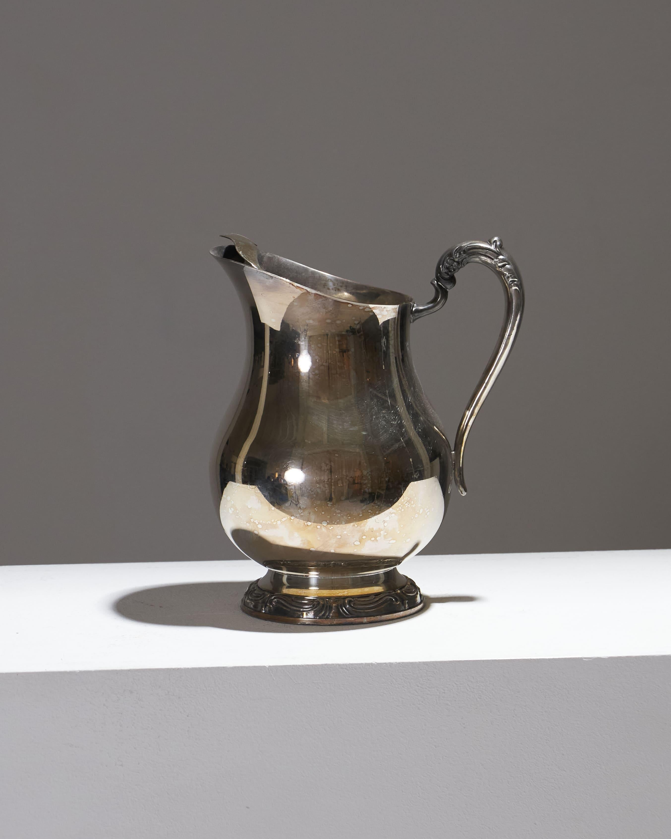 Versilberter Metallkrug, 1880er-Jahre (19. Jahrhundert) im Angebot
