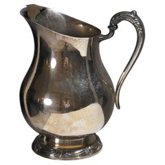 Jarra de metal plateado, década de 1880