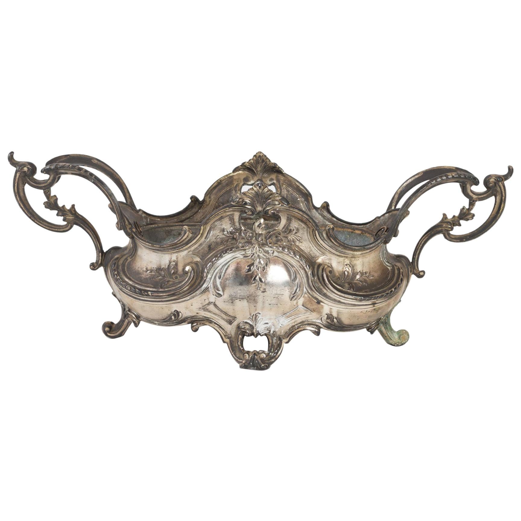 Versilbertes Pflanzgefäß aus Metall im Louis-XV-Stil