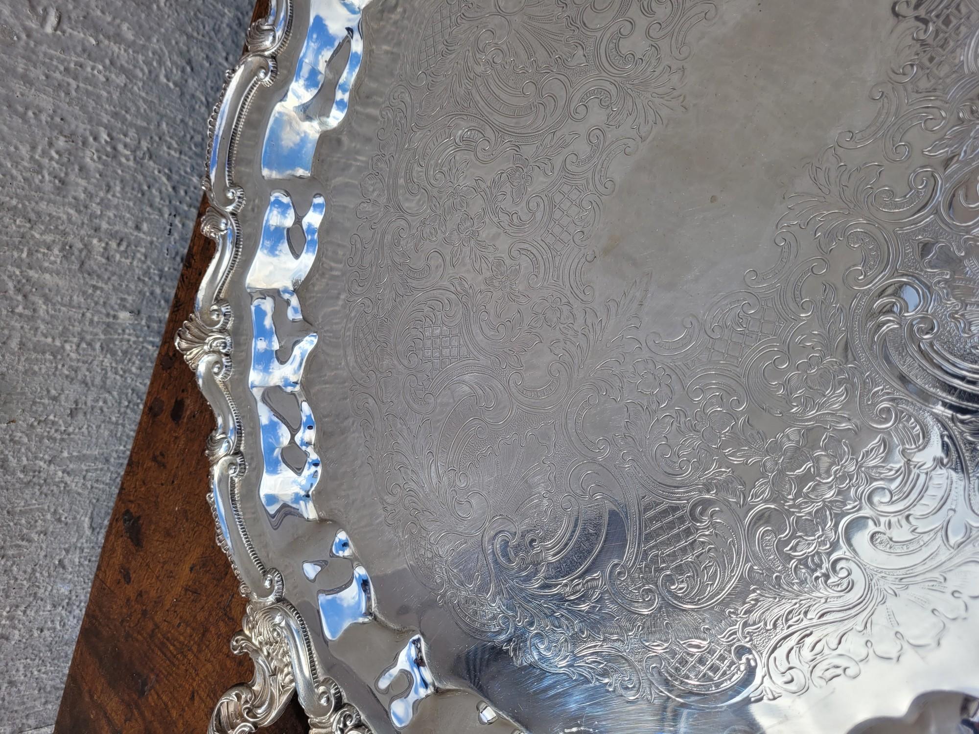 Plateau en métal argenté, 20ème siècle Bon état - En vente à MARSEILLE, FR
