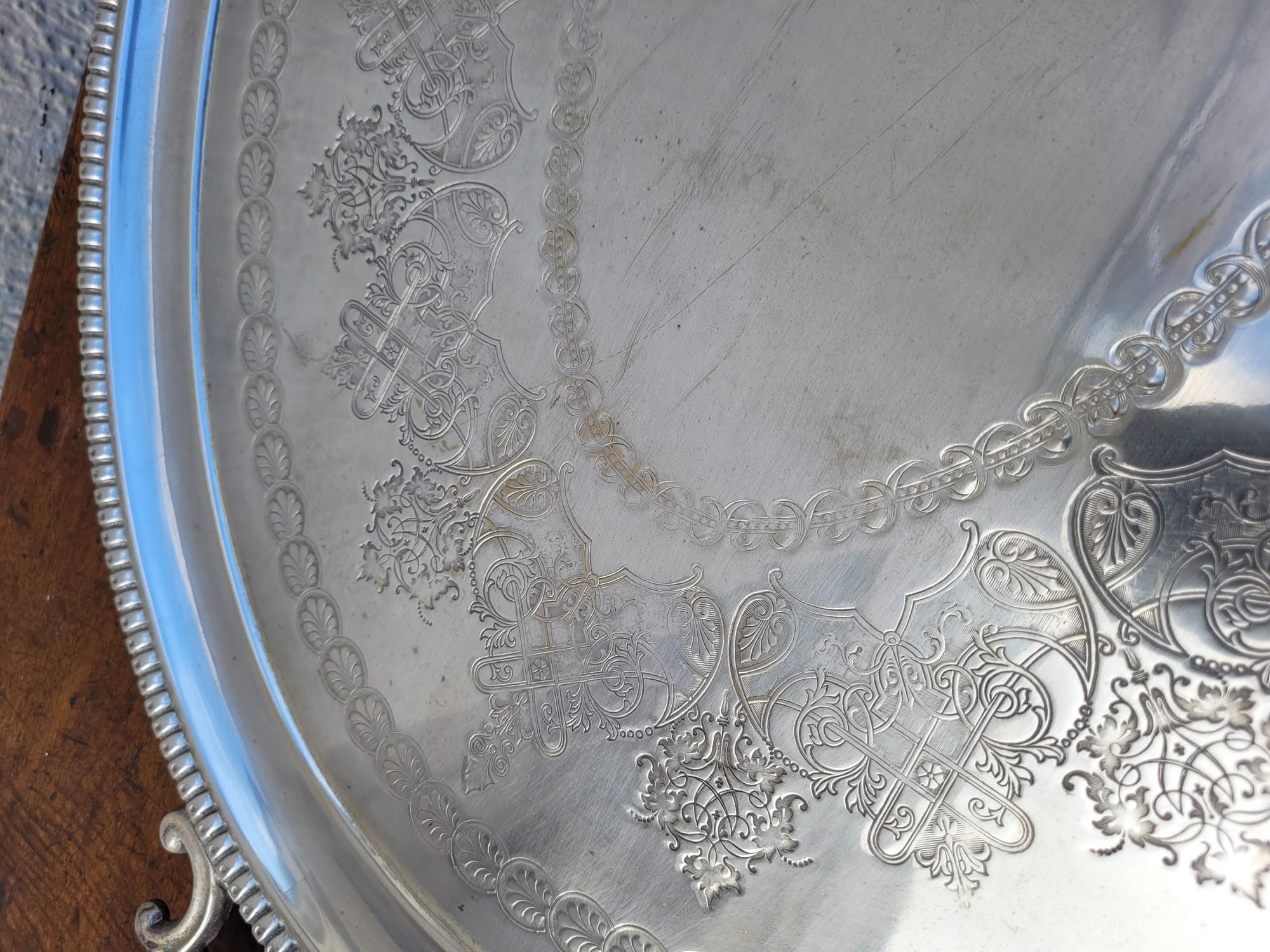 Plateau en métal argenté, 20ème siècle Bon état - En vente à MARSEILLE, FR