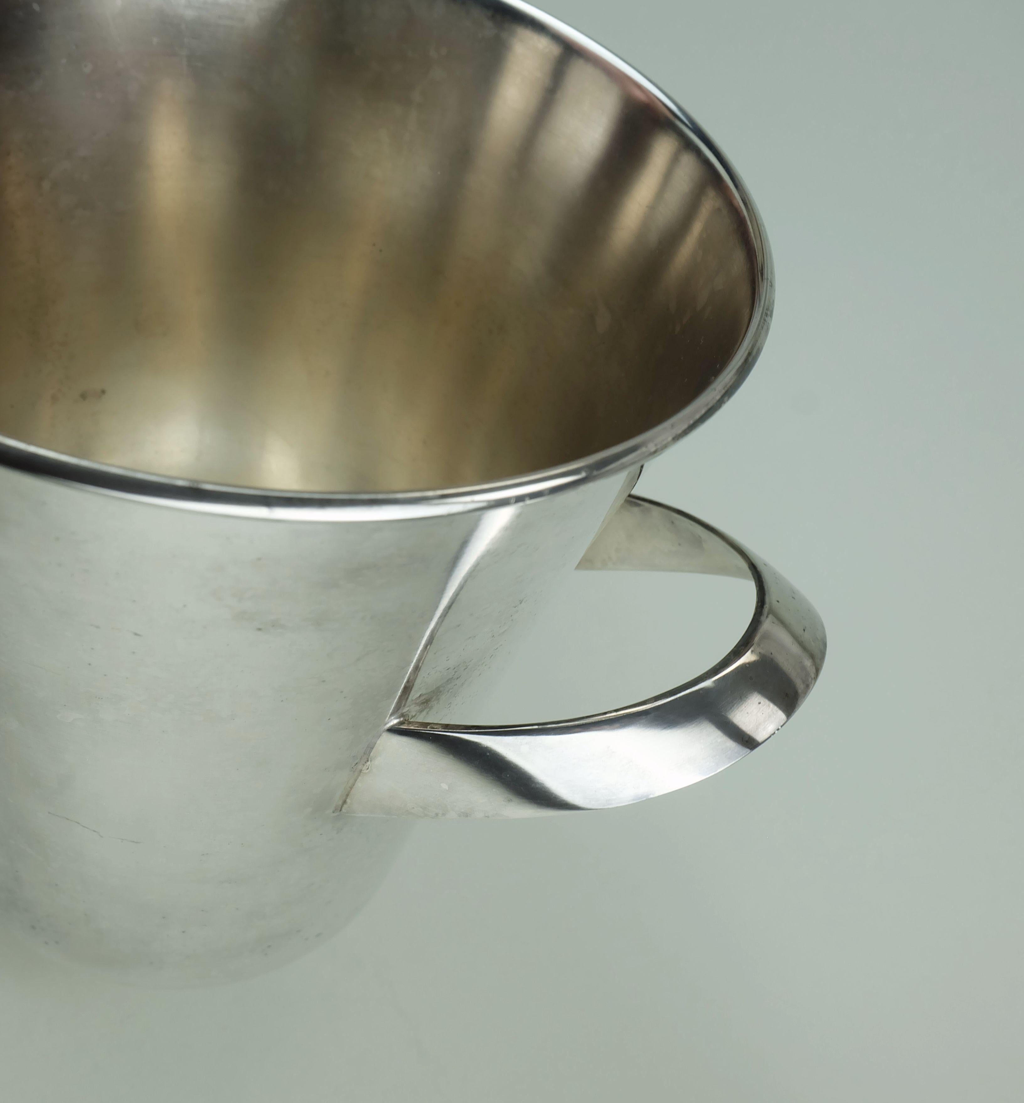 Versilberter CHAMPAGNE COOLER aus der Mitte des Jahrhunderts, entworfen von Kurt Mayer für WMF 1950er Jahre im Zustand „Gut“ im Angebot in Mannheim, DE