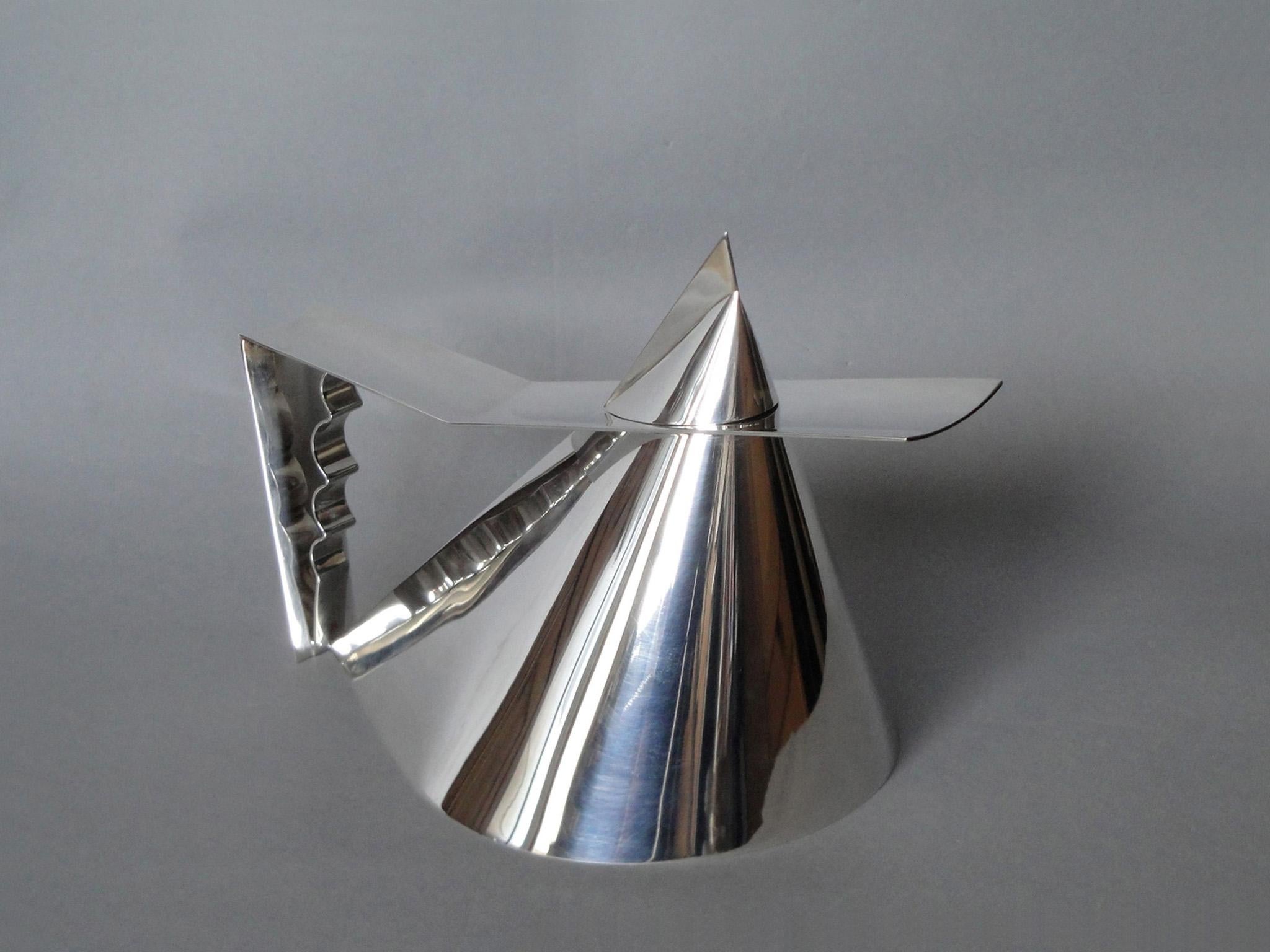 Rare verseuse / cafetière / théière en argent 