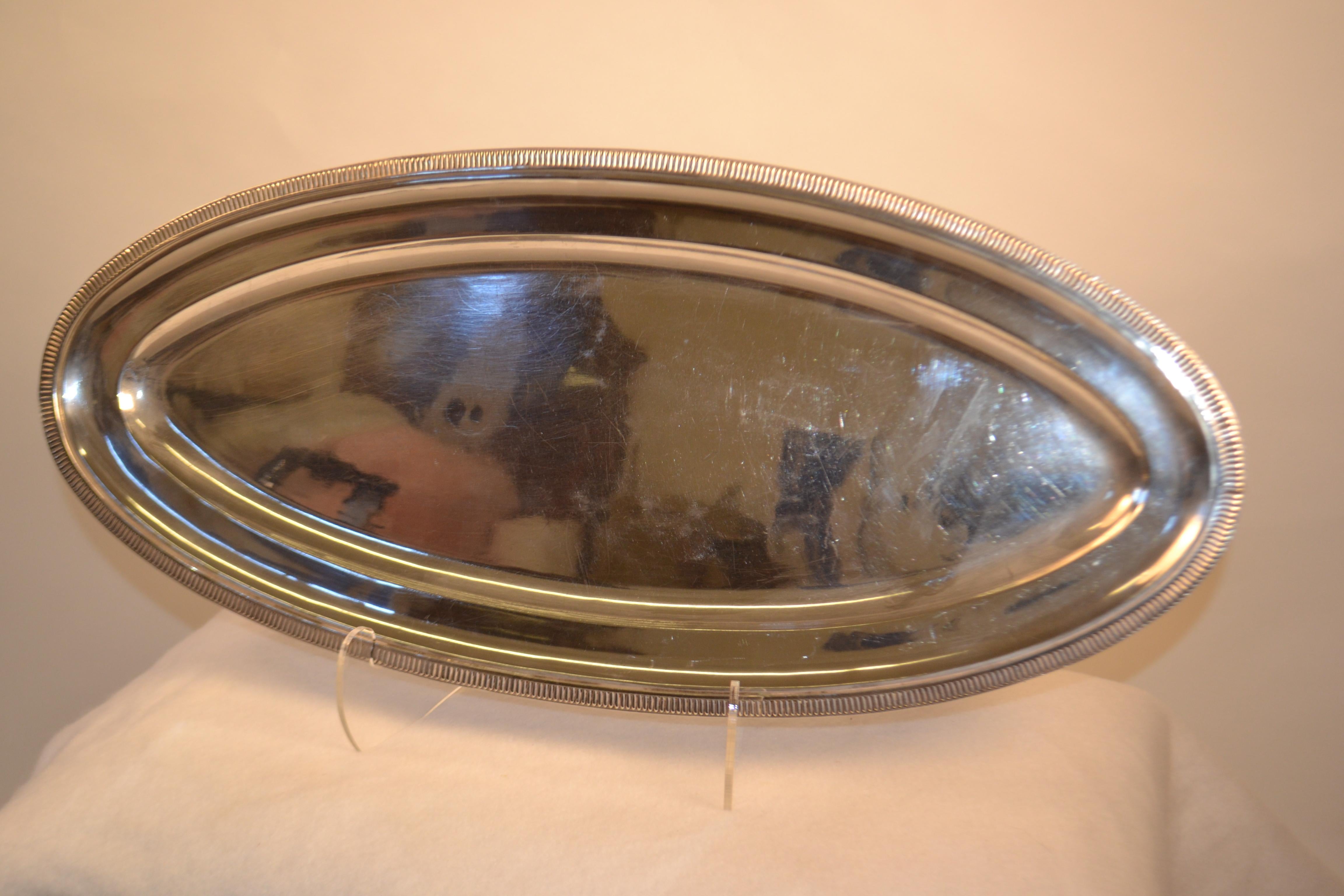 Silver Plated Oval Serving Tray In Fair Condition For Sale In Vista, CA