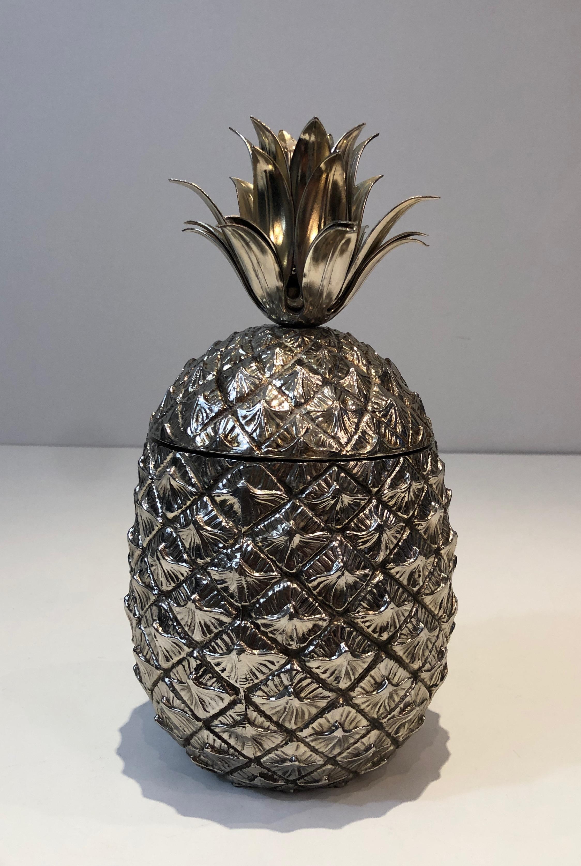 Silver Plated Pineapple Ice Bucket, Italy, Circa 1970 In Good Condition In Marcq-en-Barœul, Hauts-de-France