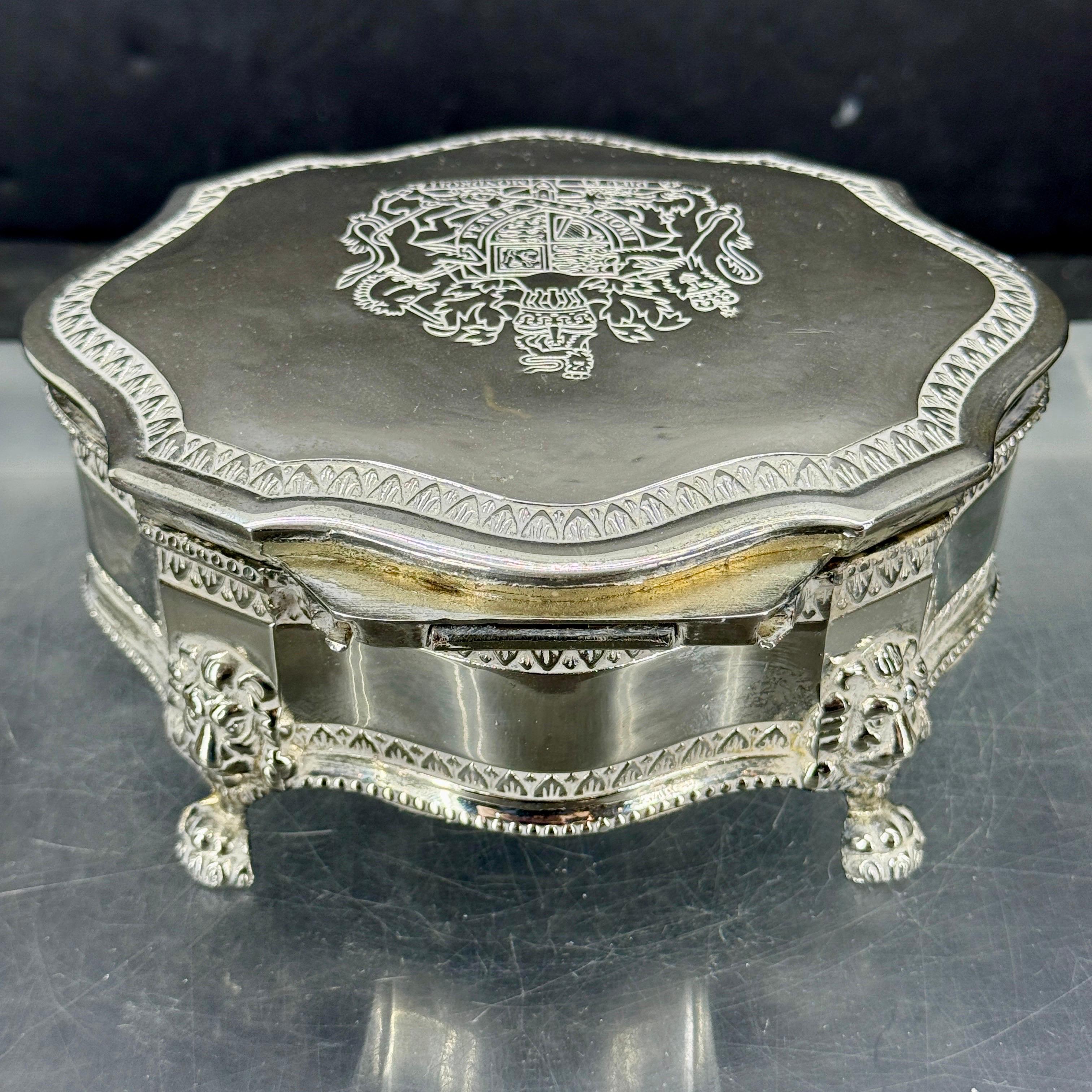 Silver Plated Rectangular Crest Lion Footed Box with Lid For Sale 5