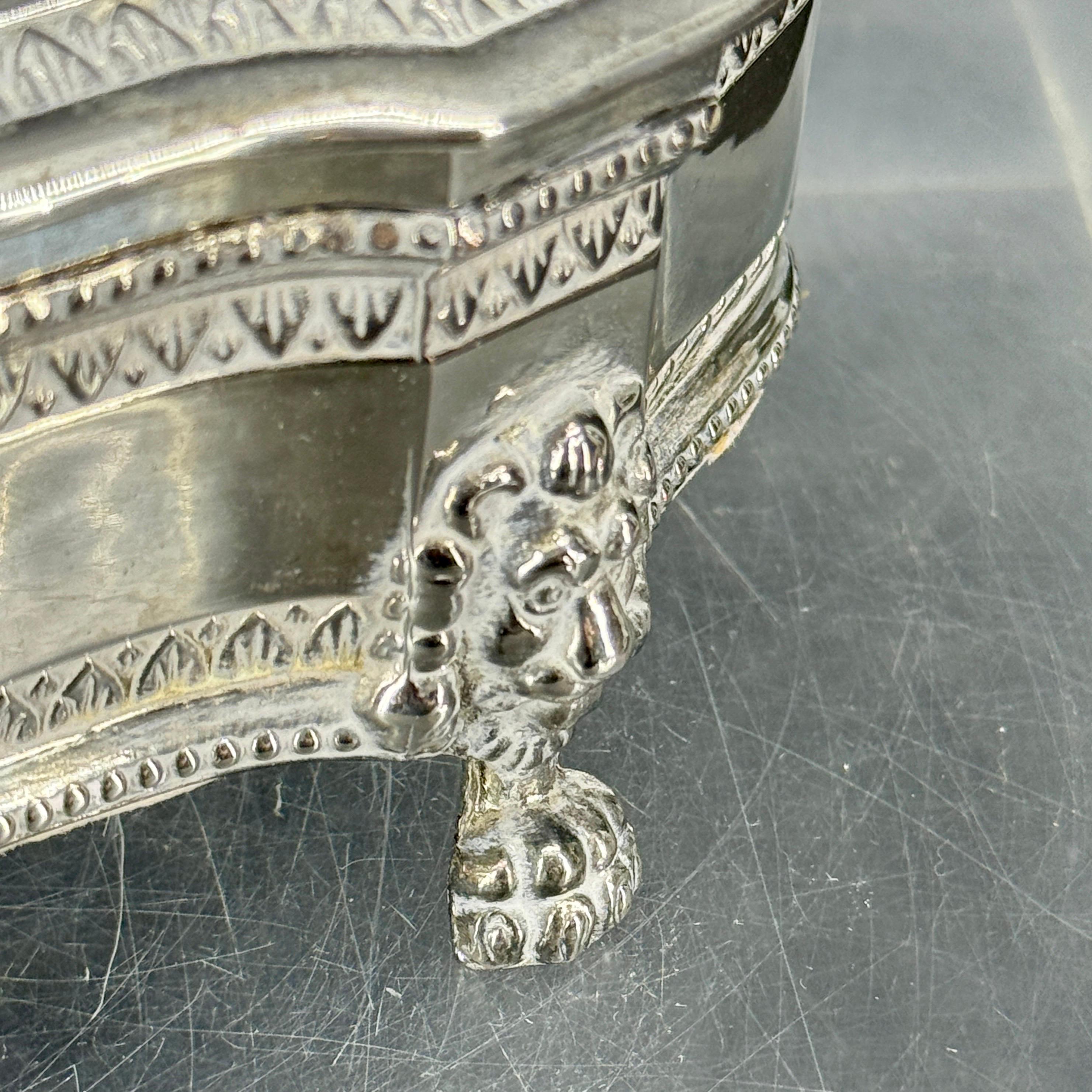 Silver Plated Rectangular Crest Lion Footed Box with Lid For Sale 7