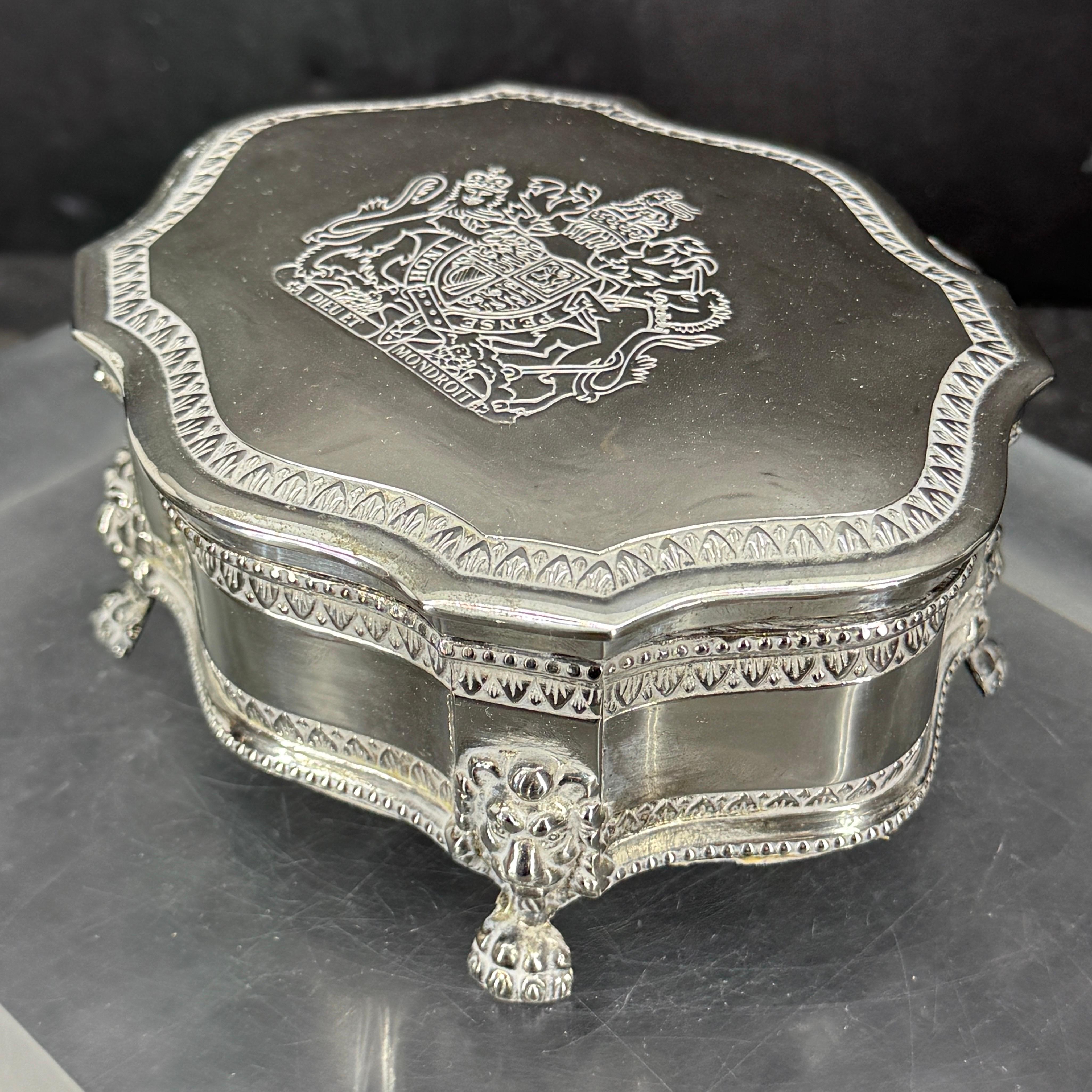 Silver Plated Rectangular Crest Lion Footed Box with Lid For Sale 1
