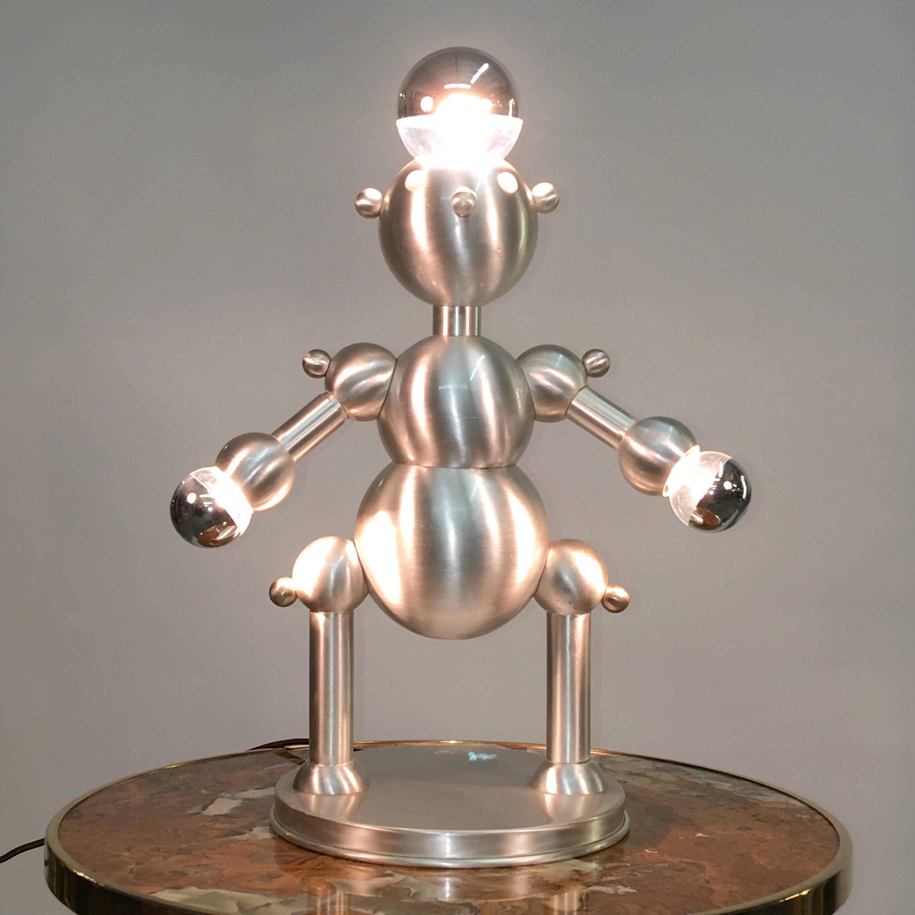 Lampe robot en métal argenté 3