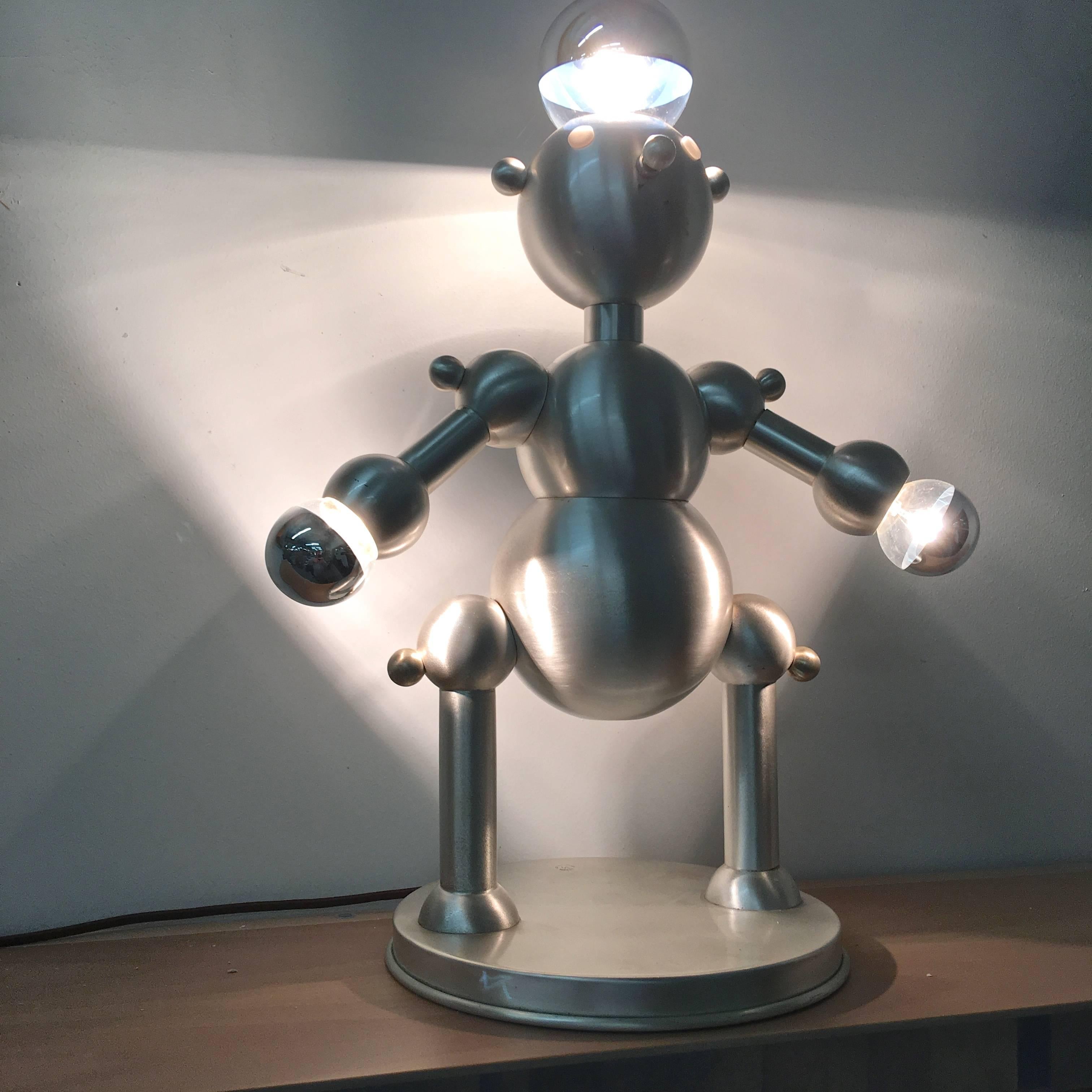 Lampe robot en métal argenté 8