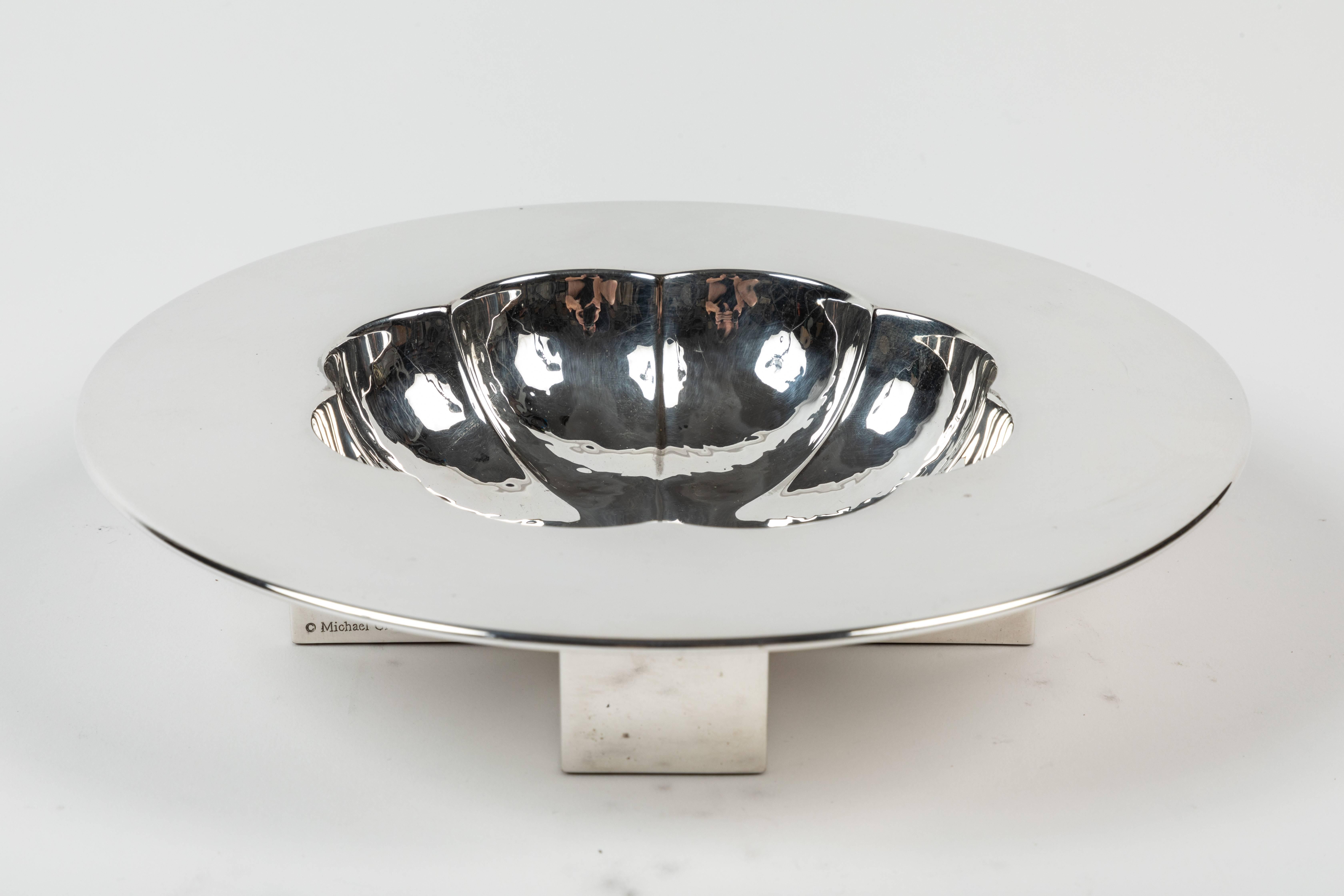 Silver-Plated Scalloped Nut Dish by Michael Graves for Swid Powell In Good Condition In Palm Desert, CA