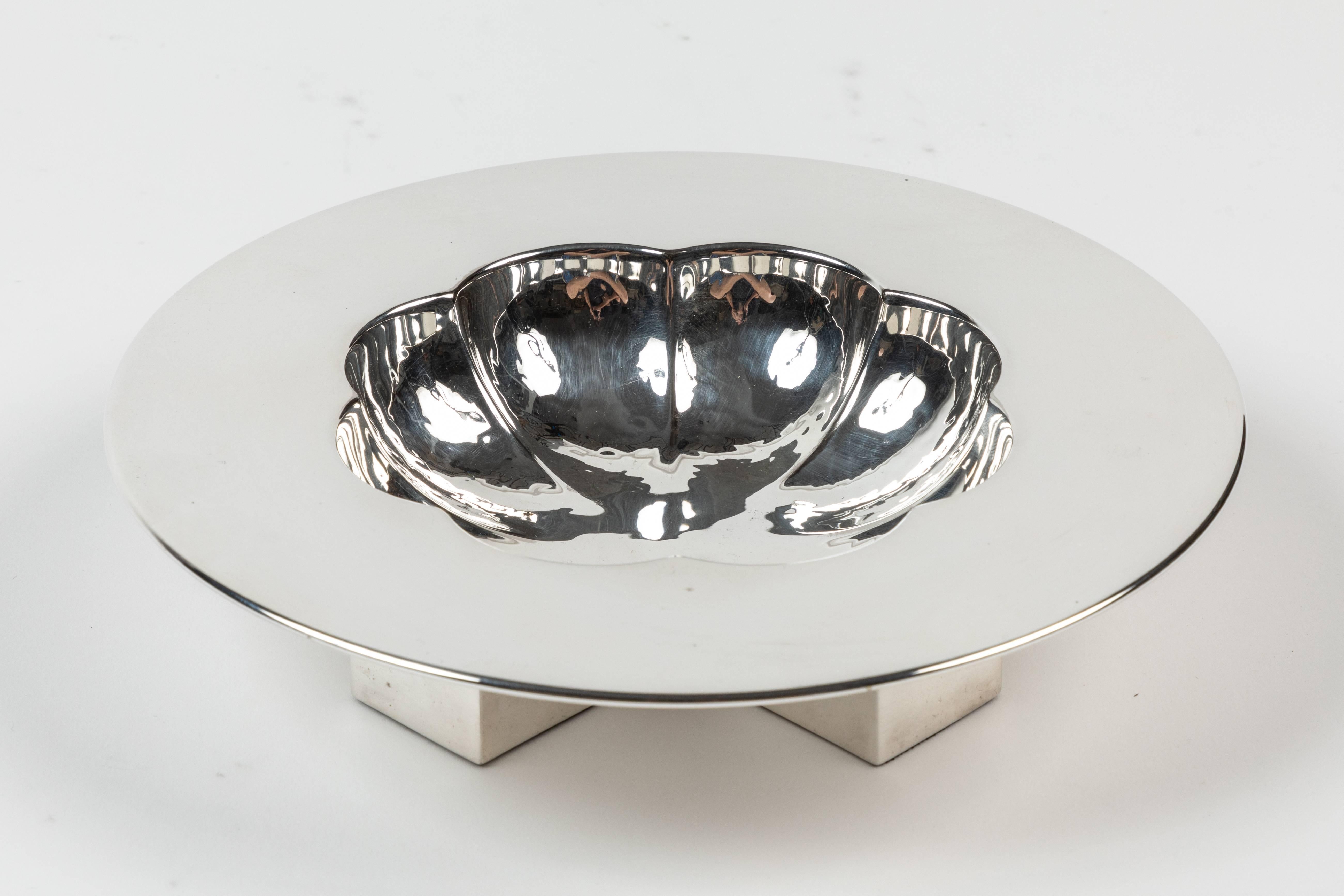 Late 20th Century Silver-Plated Scalloped Nut Dish by Michael Graves for Swid Powell