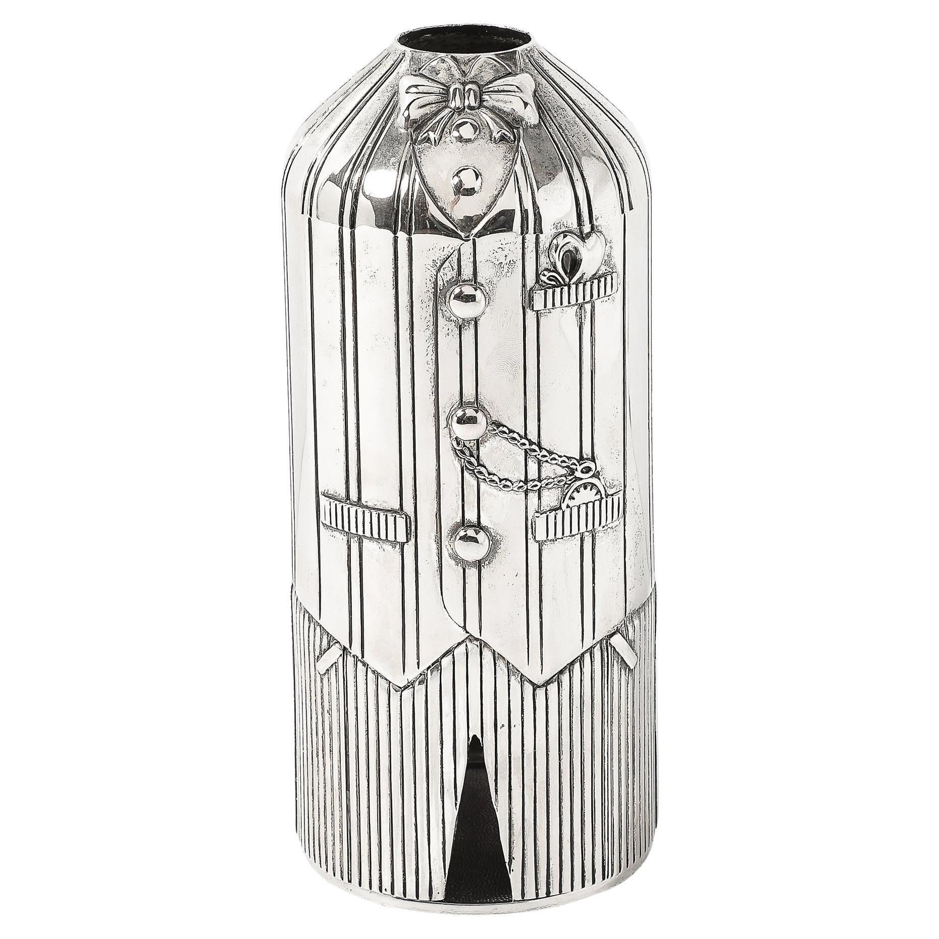Soporte para botellas de vino con motivo escultórico de mayordomo bañado en plata