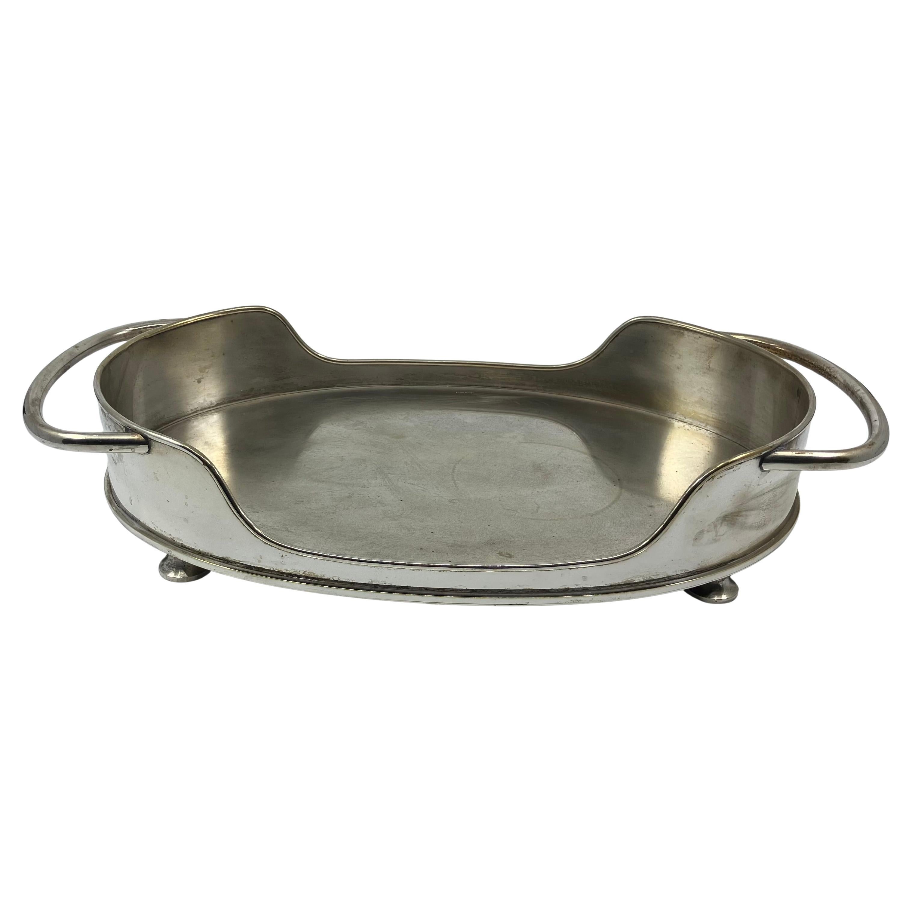 Bandeja de servir bañada en plata