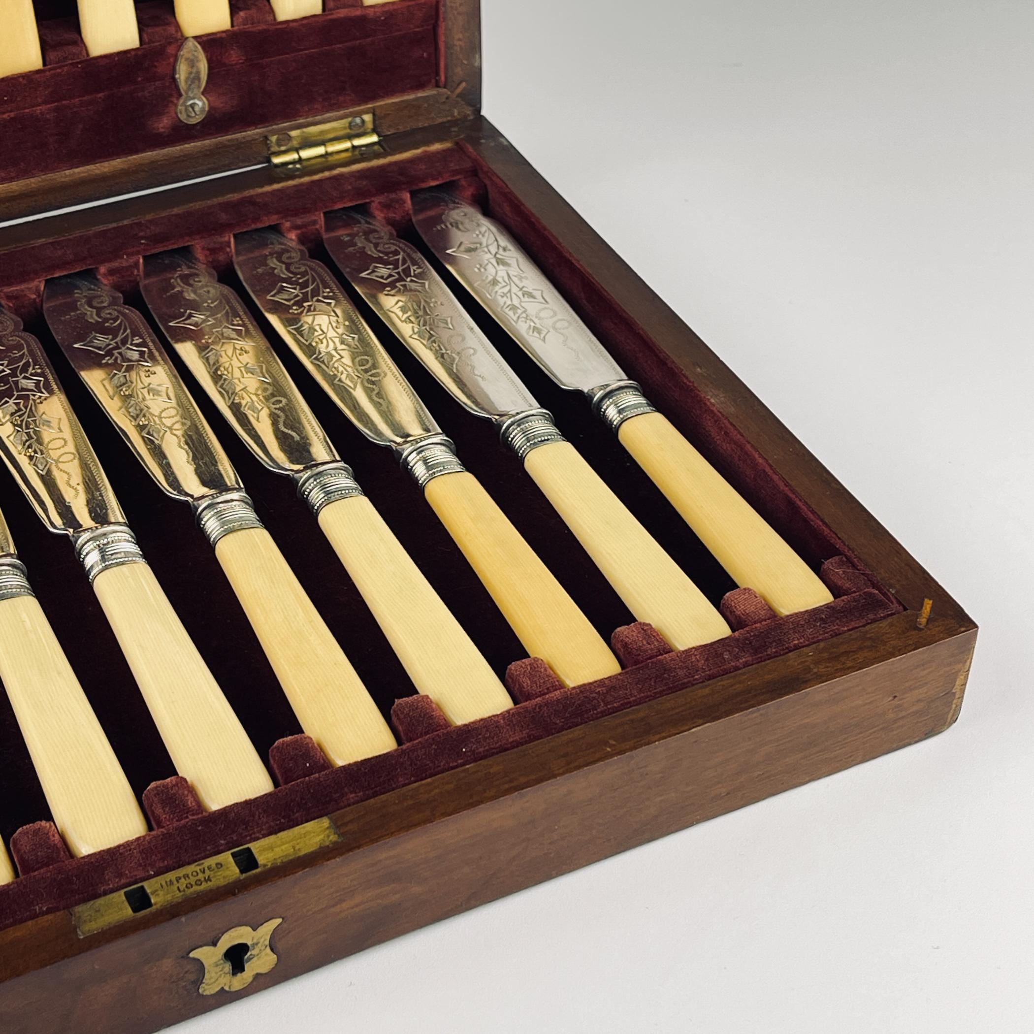 Silver Plated Set Fish Knifes & Forks for 12 people, Sheffield England, 1910s In Good Condition For Sale In Miklavž Pri Taboru, SI