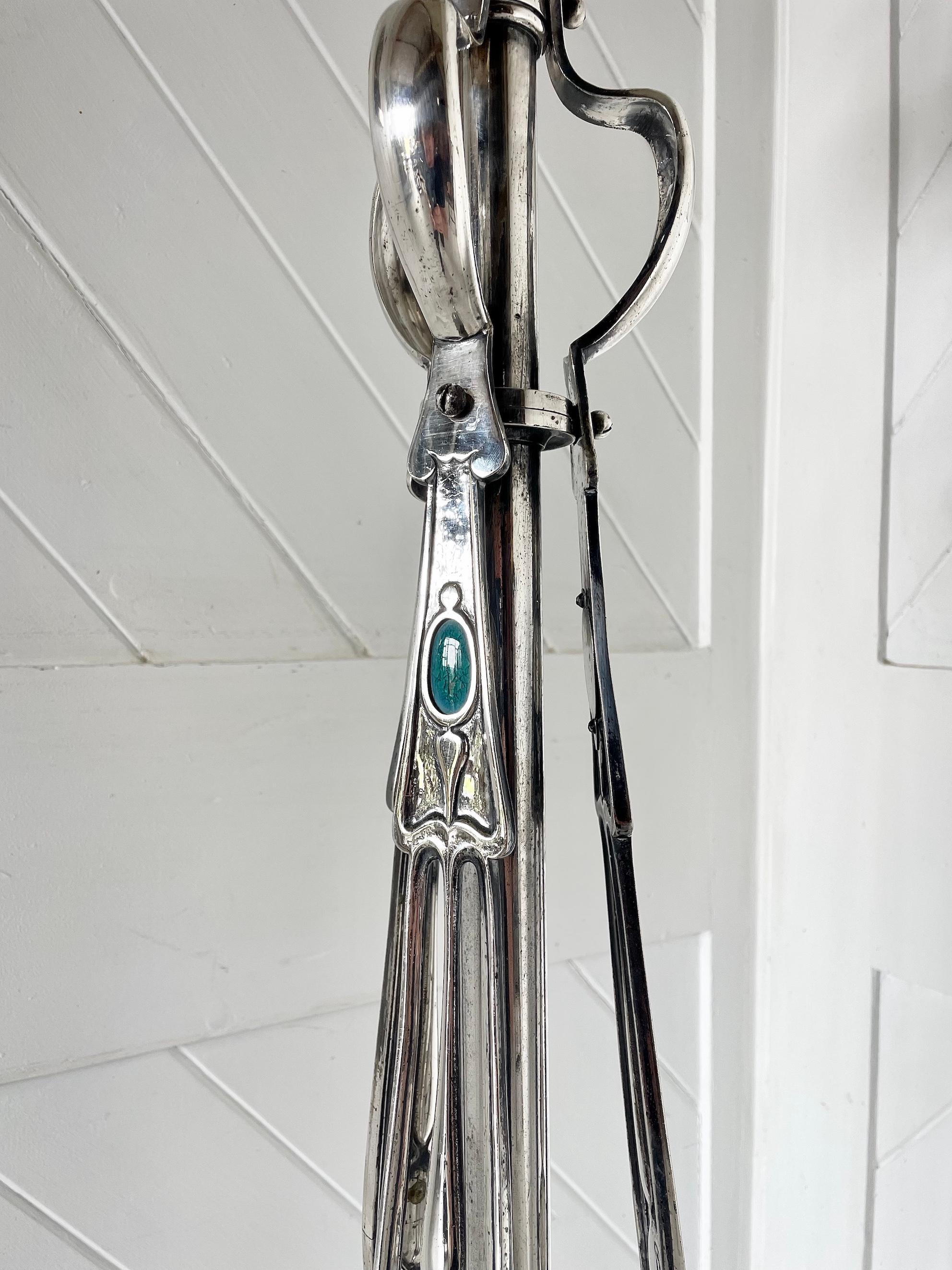 Inizio XX secolo Lampada standard placcata in argento in vendita