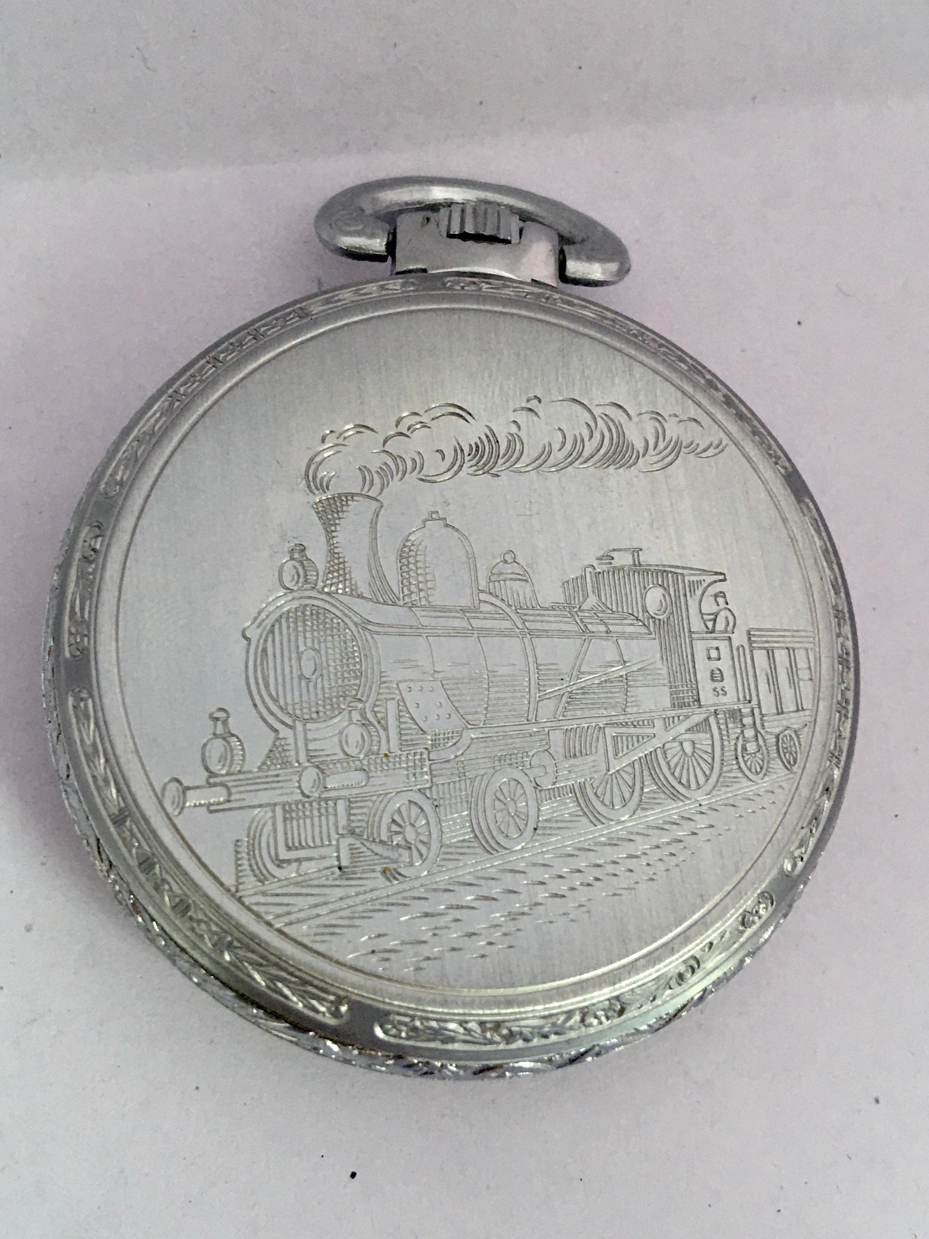 Diese schöne Vintage batteriebetriebene 50mm Durchmesser versilbert Taschenuhr ist in gutem Zustand und es ist gut läuft. Bitte studieren Sie die Bilder sorgfältig, da sie Teil der Beschreibung sind 