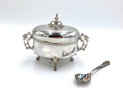 Silver-Plated Sugar Bowl with a Spoon, Fraget Hefra