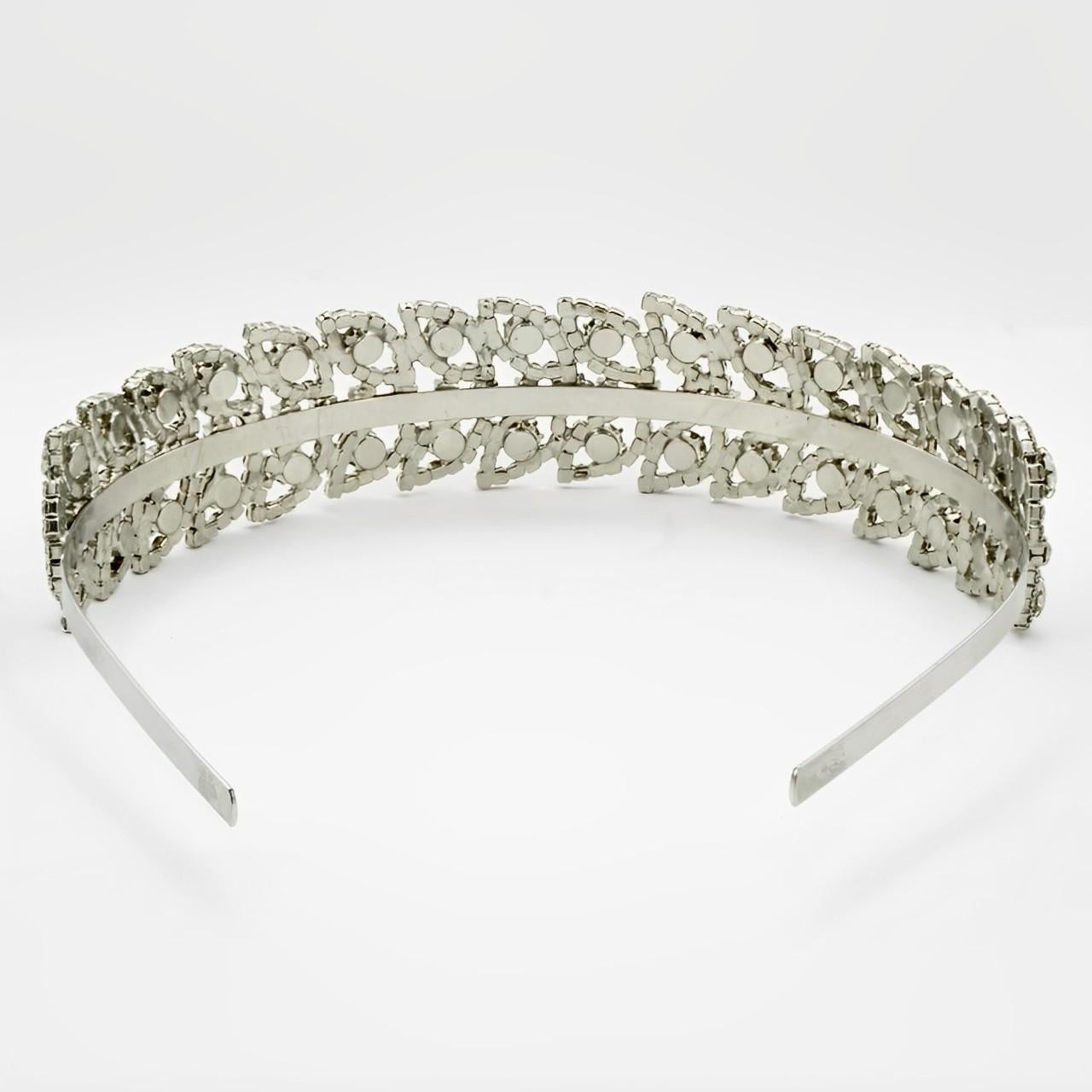 Silver Plated Tiara / Headband with Faceted Rhinestones circa 1980s In Good Condition For Sale In London, GB