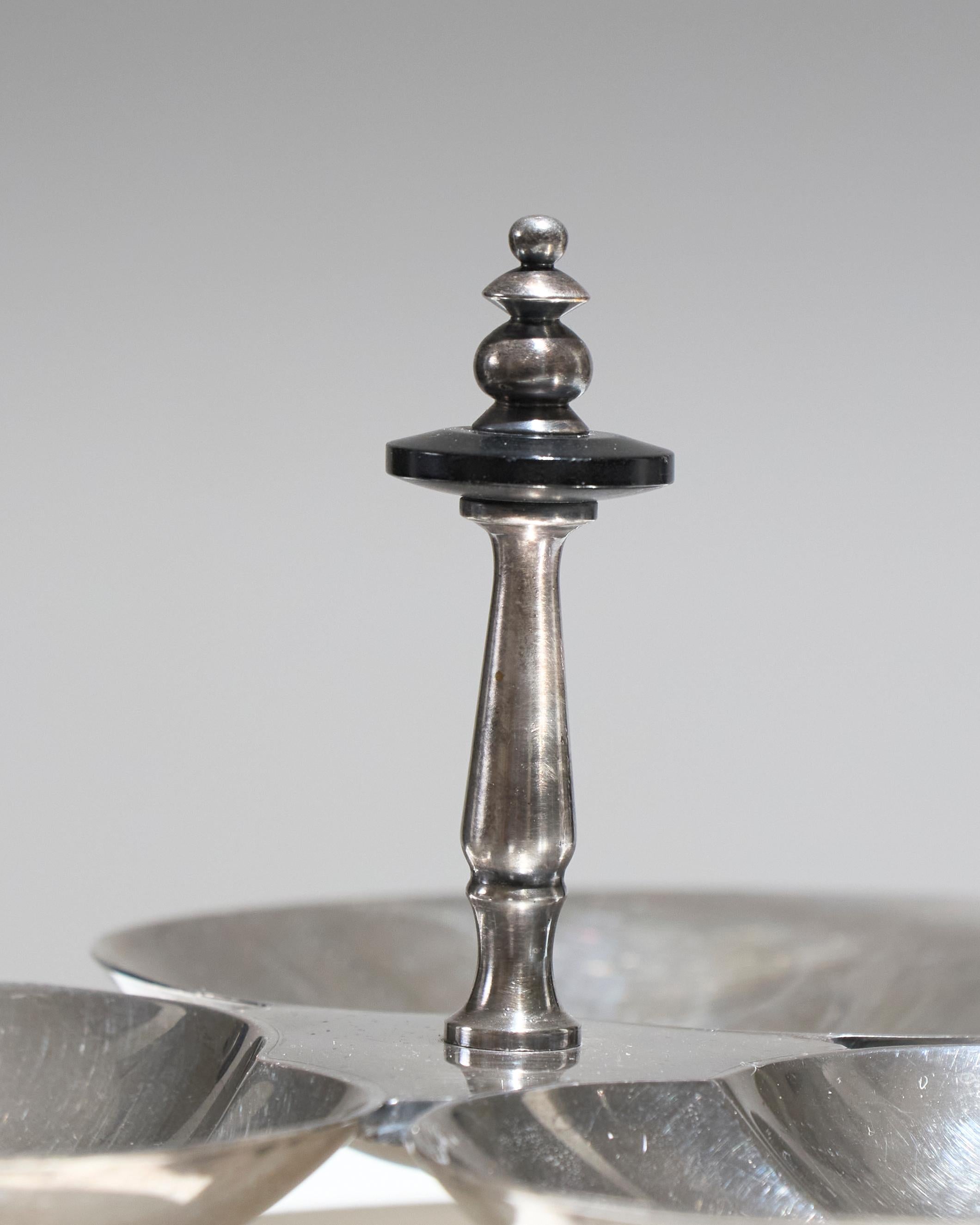 Virgin Islands Silver-Plated Triple Leaf Server, 1950s For Sale