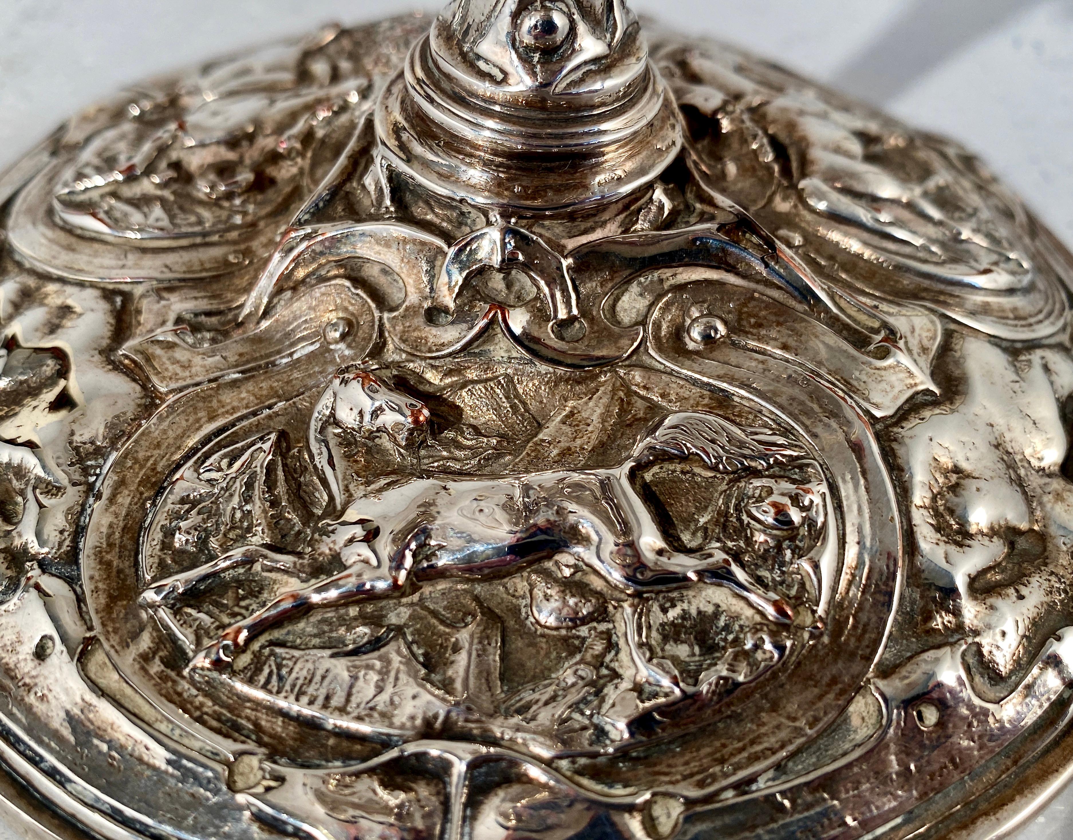 Silver Plated Trophy Dish Tazza with Gladiatorial and Horse Racing Scenes In Good Condition For Sale In Cheltenham, GB